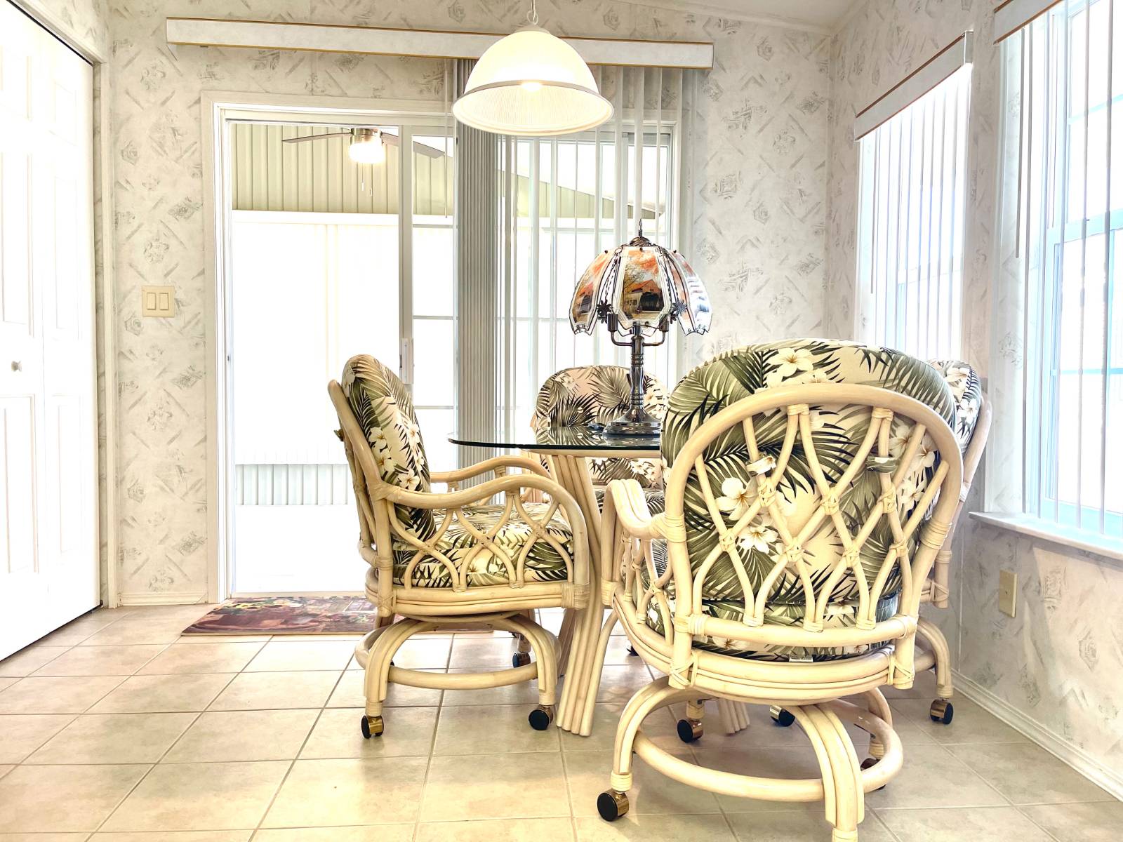 8604 26th Drive E, Palmetto, Florida 34221, 2 Bedrooms Bedrooms, ,2 BathroomsBathrooms,55-Plus Mobile Home,For Sale,26th Drive E,4280