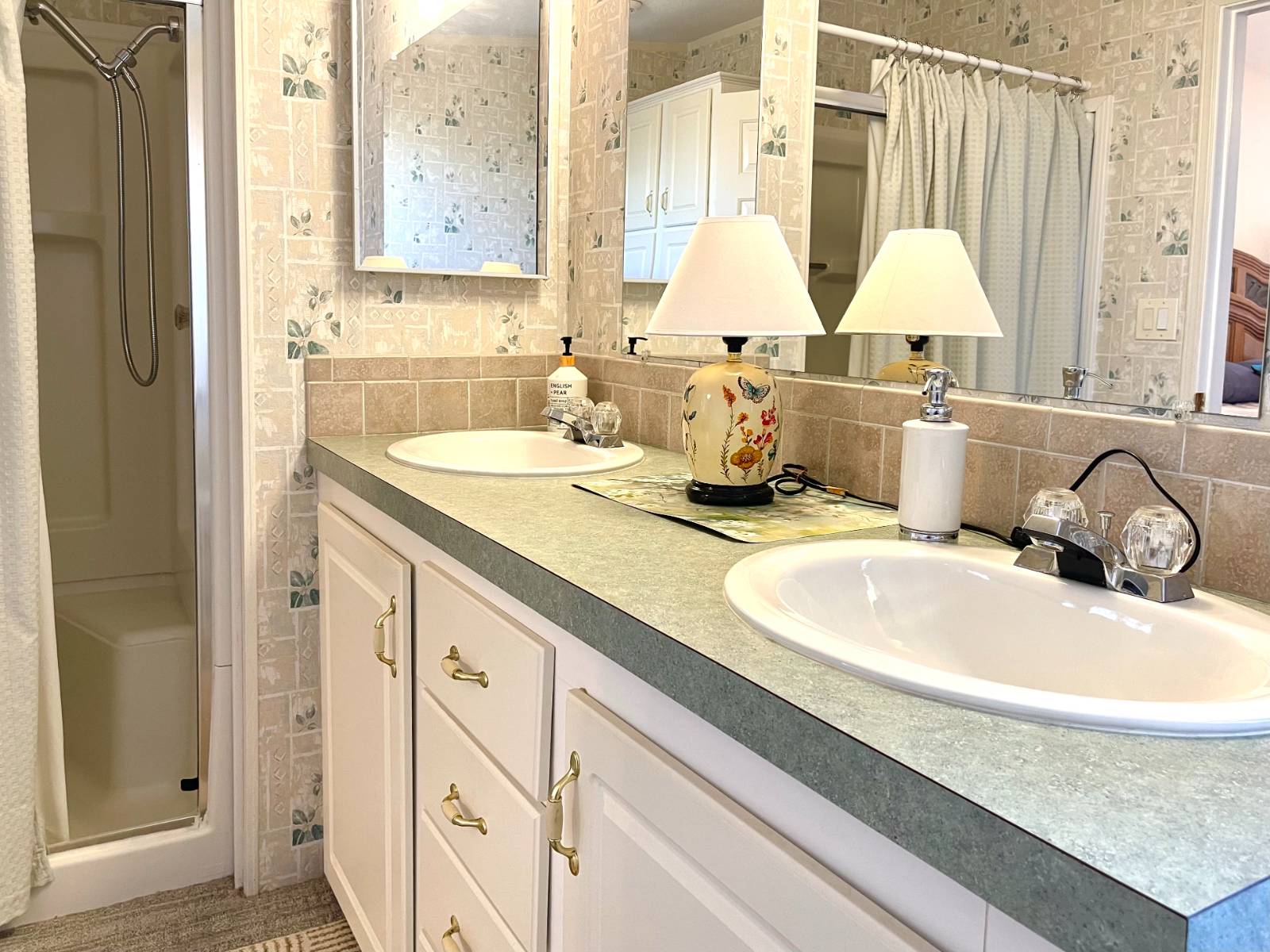 8604 26th Drive E, Palmetto, Florida 34221, 2 Bedrooms Bedrooms, ,2 BathroomsBathrooms,55-Plus Mobile Home,For Sale,26th Drive E,4280