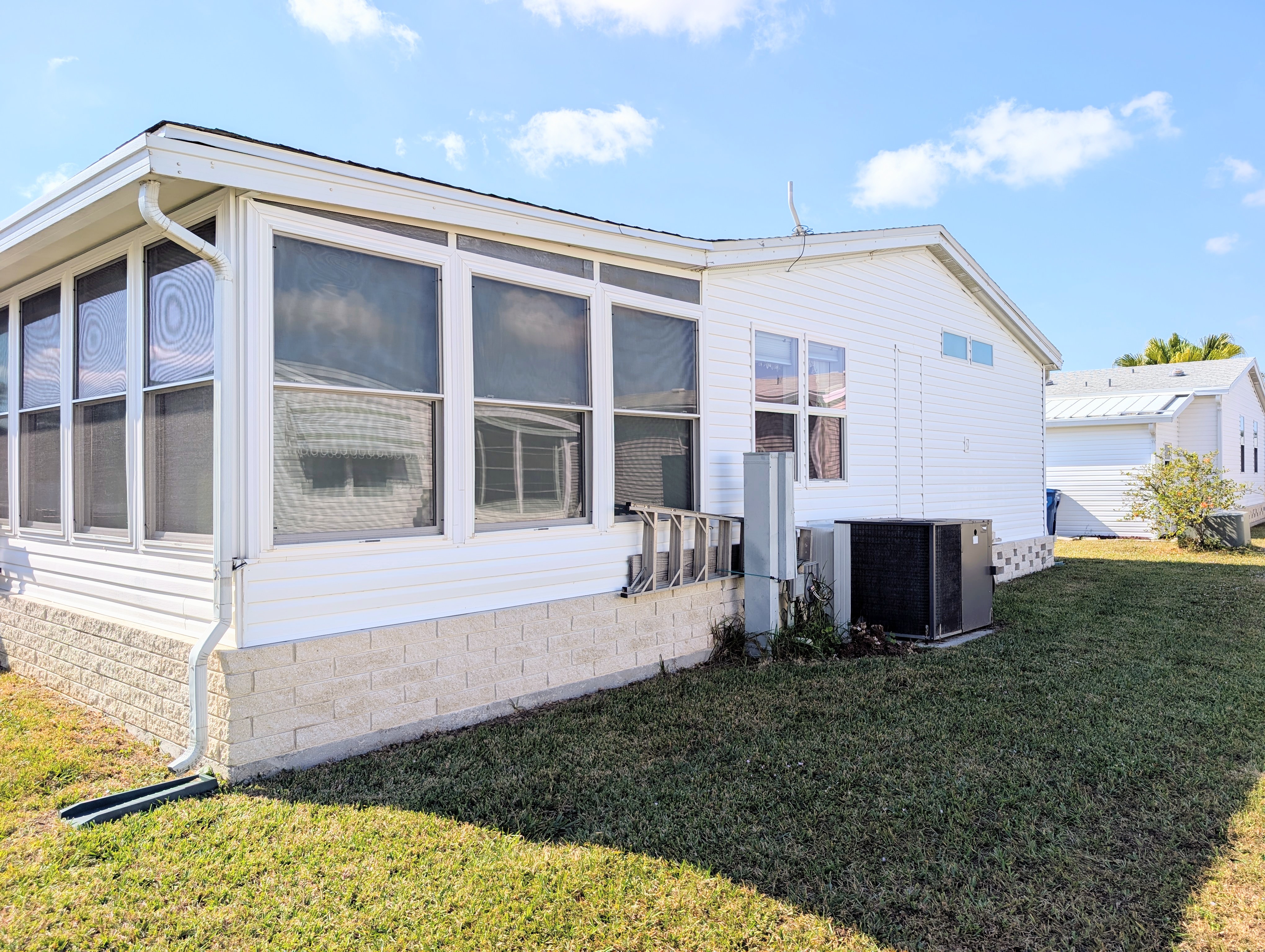 9910 Suncrest St, Parrish, Florida 34219, 3 Bedrooms Bedrooms, ,2 BathroomsBathrooms,55-Plus Mobile Home,For Sale,Suncrest St,4281