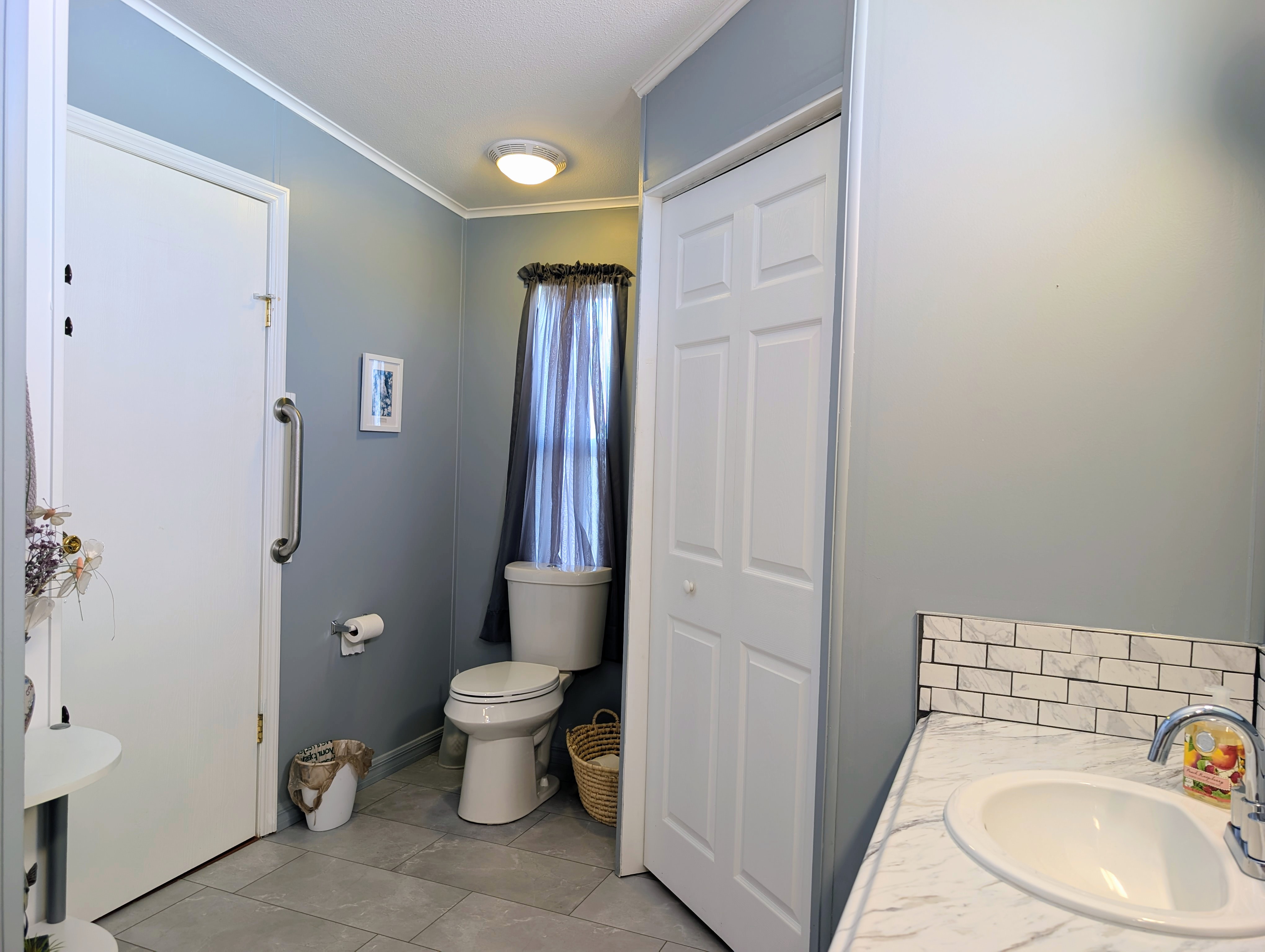 9910 Suncrest St, Parrish, Florida 34219, 3 Bedrooms Bedrooms, ,2 BathroomsBathrooms,55-Plus Mobile Home,For Sale,Suncrest St,4281