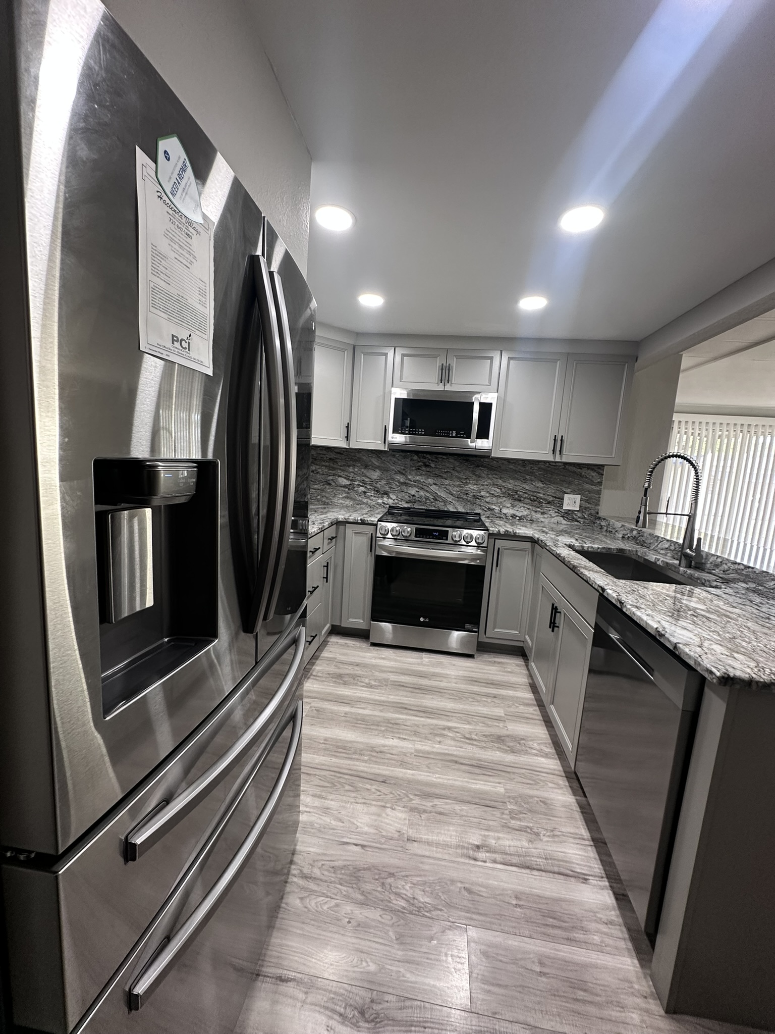 6011 Madeira Avenue, New Port Richey, Florida 34653, 2 Bedrooms Bedrooms, ,2 BathroomsBathrooms,55-Plus Mobile Home,For Sale,Madeira Avenue,4282