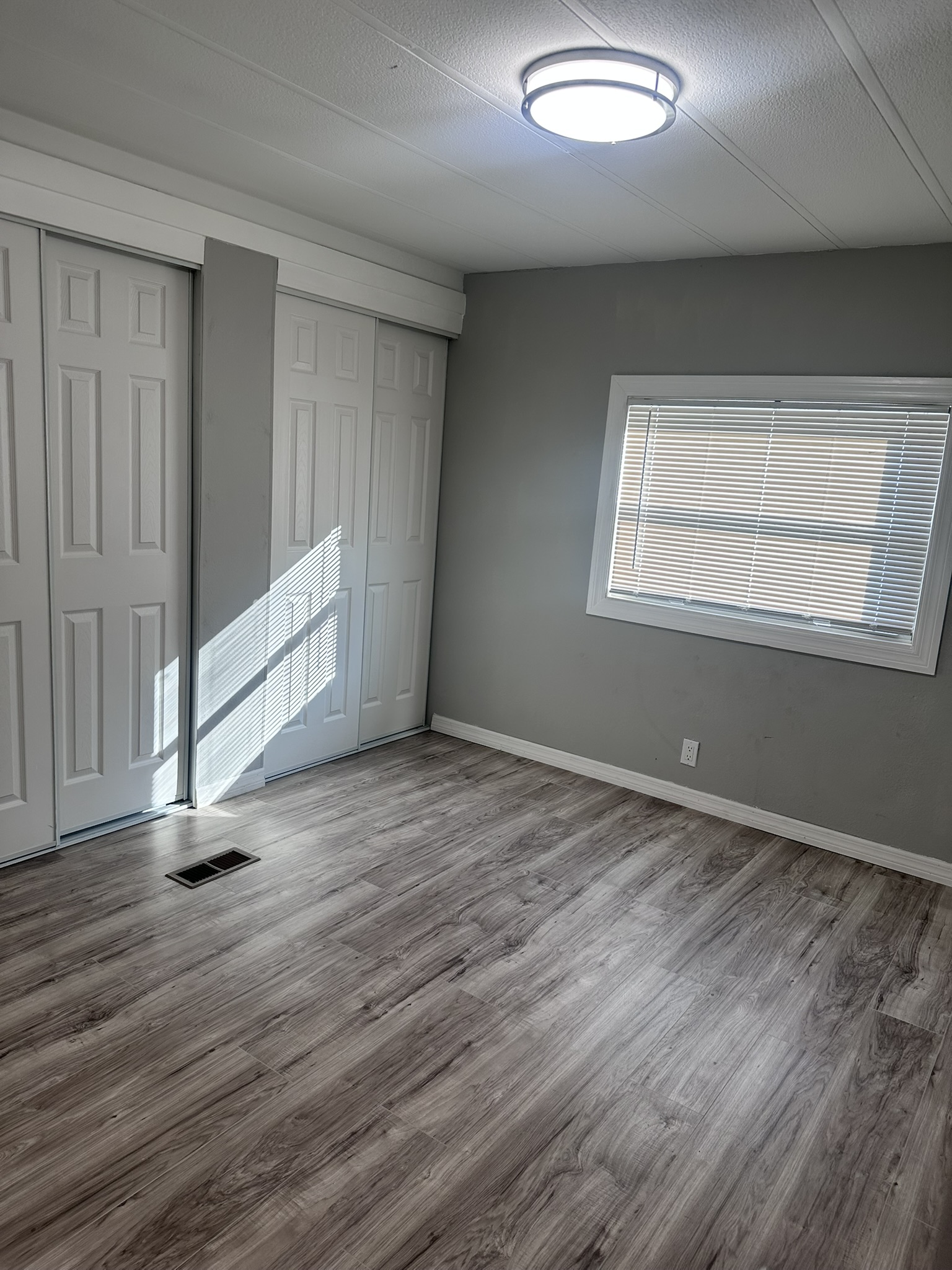 6011 Madeira Avenue, New Port Richey, Florida 34653, 2 Bedrooms Bedrooms, ,2 BathroomsBathrooms,55-Plus Mobile Home,For Sale,Madeira Avenue,4282