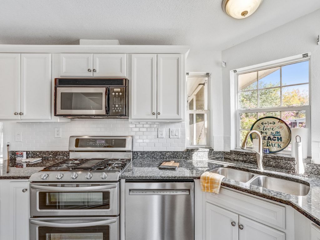 620 57th Avenue W, Lot J3, Bradenton, Florida 34207, 2 Bedrooms Bedrooms, ,2 BathroomsBathrooms,55-Plus Mobile Home,For Sale,57th Avenue W, Lot J3,4283