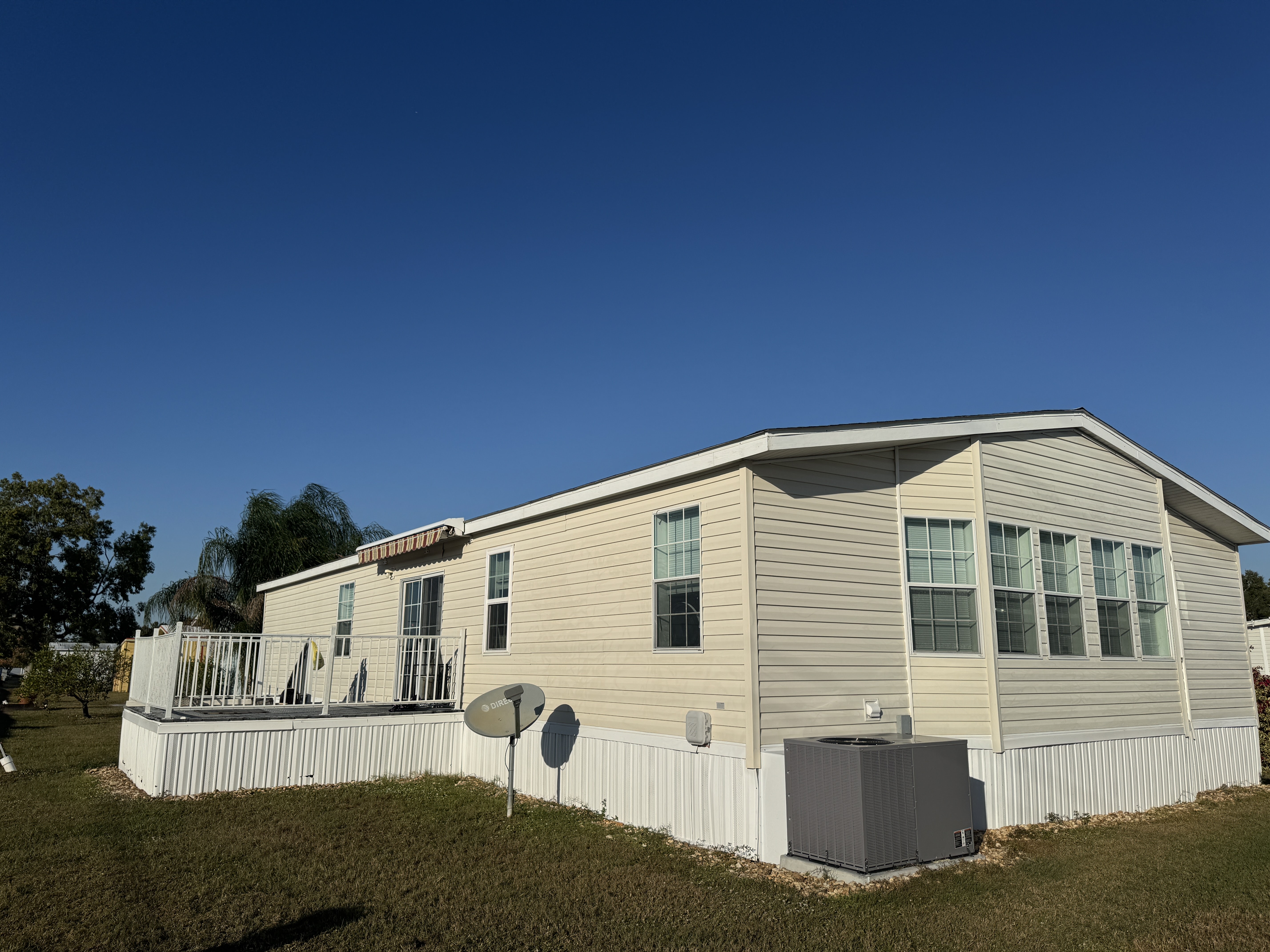 3081 Bay Oaks Dr, Sarasota, Florida 34234, 2 Bedrooms Bedrooms, ,2 BathroomsBathrooms,55-Plus Mobile Home,For Sale,Bay Oaks Dr,4284
