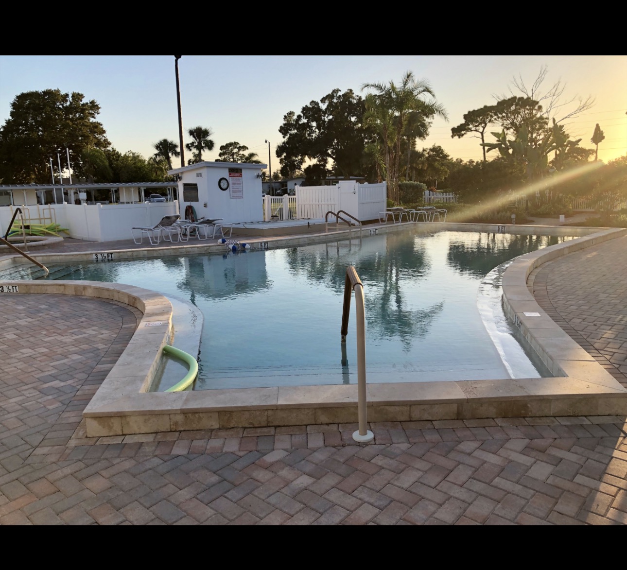 3081 Bay Oaks Dr, Sarasota, Florida 34234, 2 Bedrooms Bedrooms, ,2 BathroomsBathrooms,55-Plus Mobile Home,For Sale,Bay Oaks Dr,4284