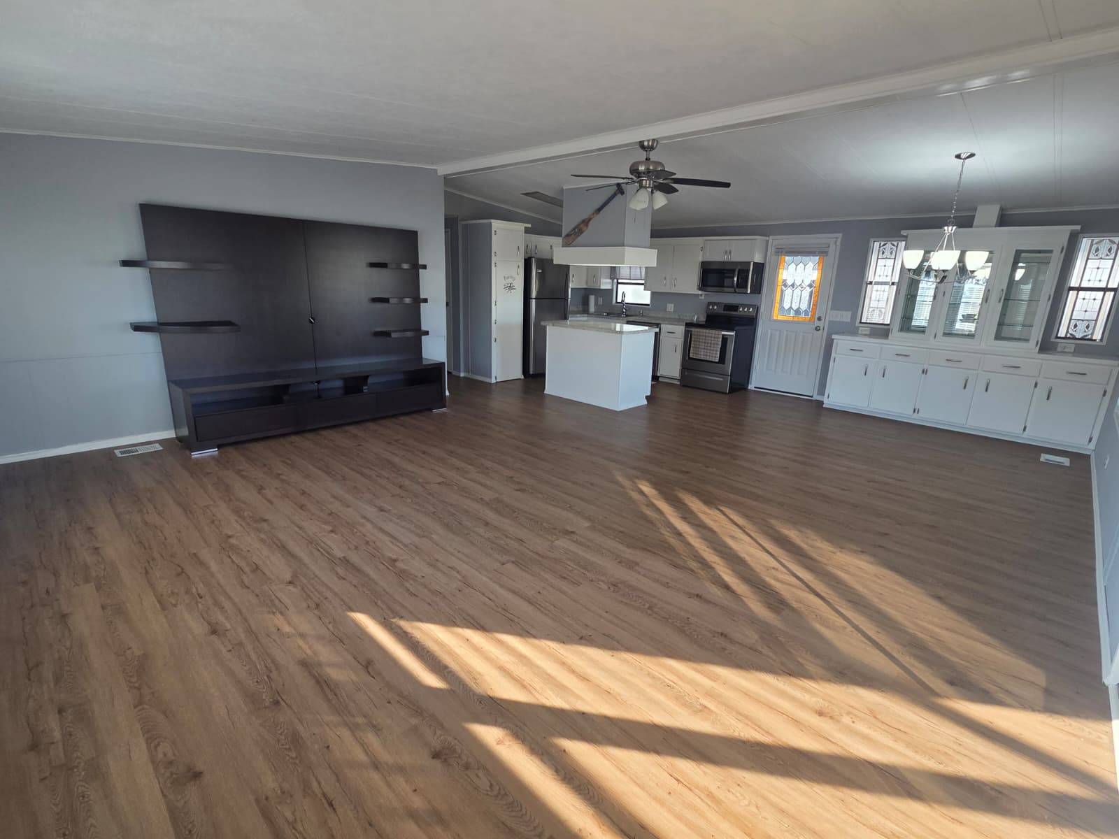 5200 28th St N, Lot 637, St Petersburg, Florida 33714, 2 Bedrooms Bedrooms, ,2 BathroomsBathrooms,55-Plus Mobile Home,For Sale,28th St N, Lot 637,4286