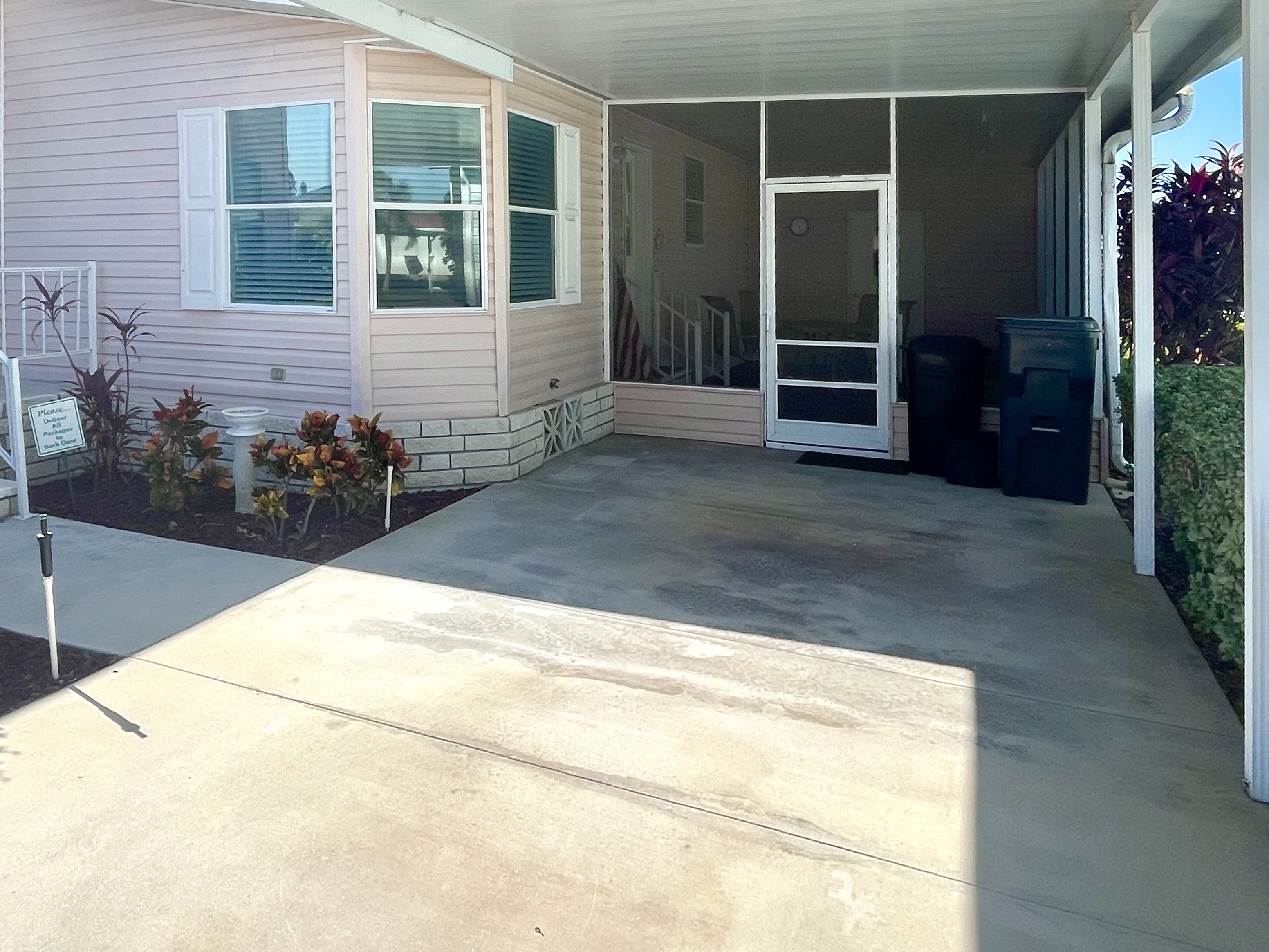 8607 27th Avenue E, Palmetto, Florida 34221, 2 Bedrooms Bedrooms, ,2 BathroomsBathrooms,55-Plus Mobile Home,For Sale,27th Avenue E,4290