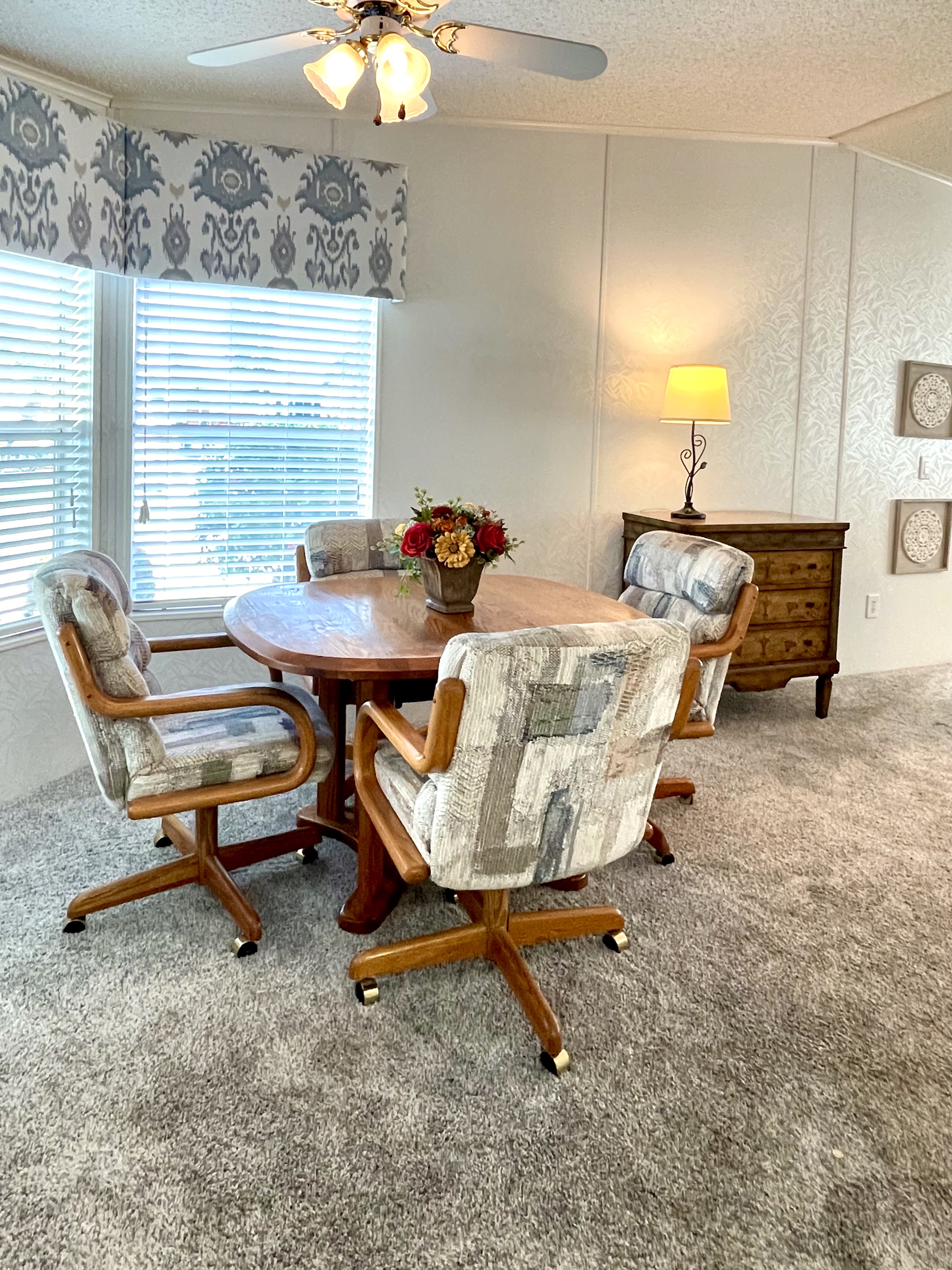 8607 27th Avenue E, Palmetto, Florida 34221, 2 Bedrooms Bedrooms, ,2 BathroomsBathrooms,55-Plus Mobile Home,For Sale,27th Avenue E,4290