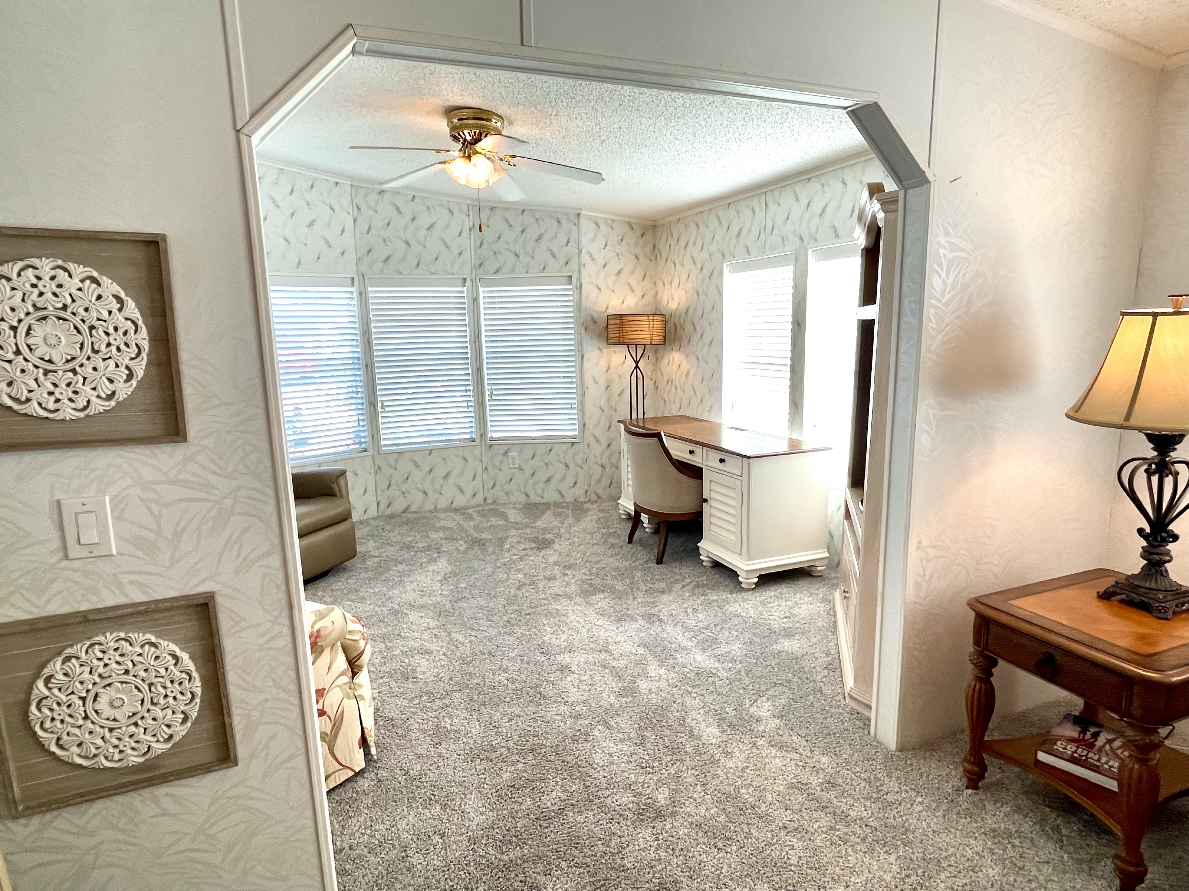 8607 27th Avenue E, Palmetto, Florida 34221, 2 Bedrooms Bedrooms, ,2 BathroomsBathrooms,55-Plus Mobile Home,For Sale,27th Avenue E,4290