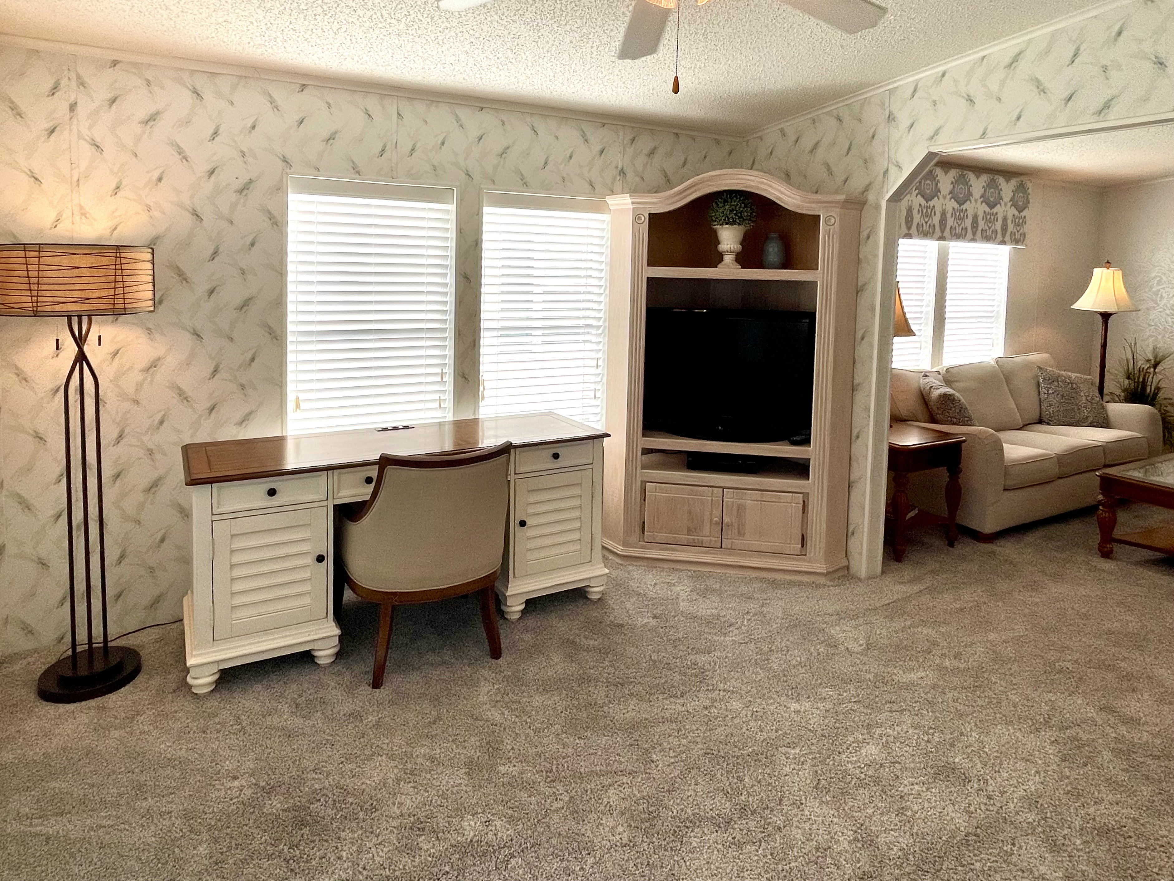 8607 27th Avenue E, Palmetto, Florida 34221, 2 Bedrooms Bedrooms, ,2 BathroomsBathrooms,55-Plus Mobile Home,For Sale,27th Avenue E,4290