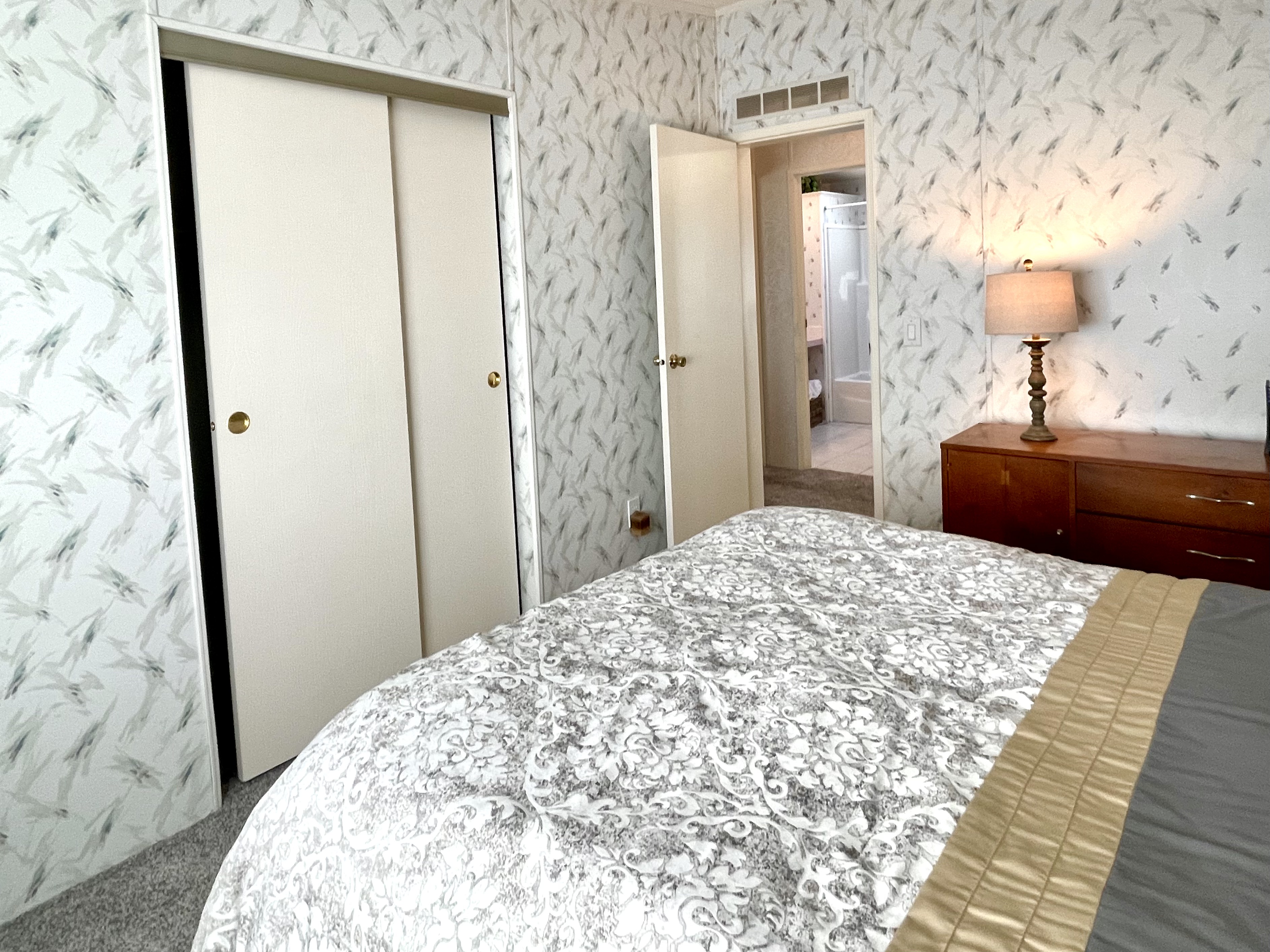 8607 27th Avenue E, Palmetto, Florida 34221, 2 Bedrooms Bedrooms, ,2 BathroomsBathrooms,55-Plus Mobile Home,For Sale,27th Avenue E,4290