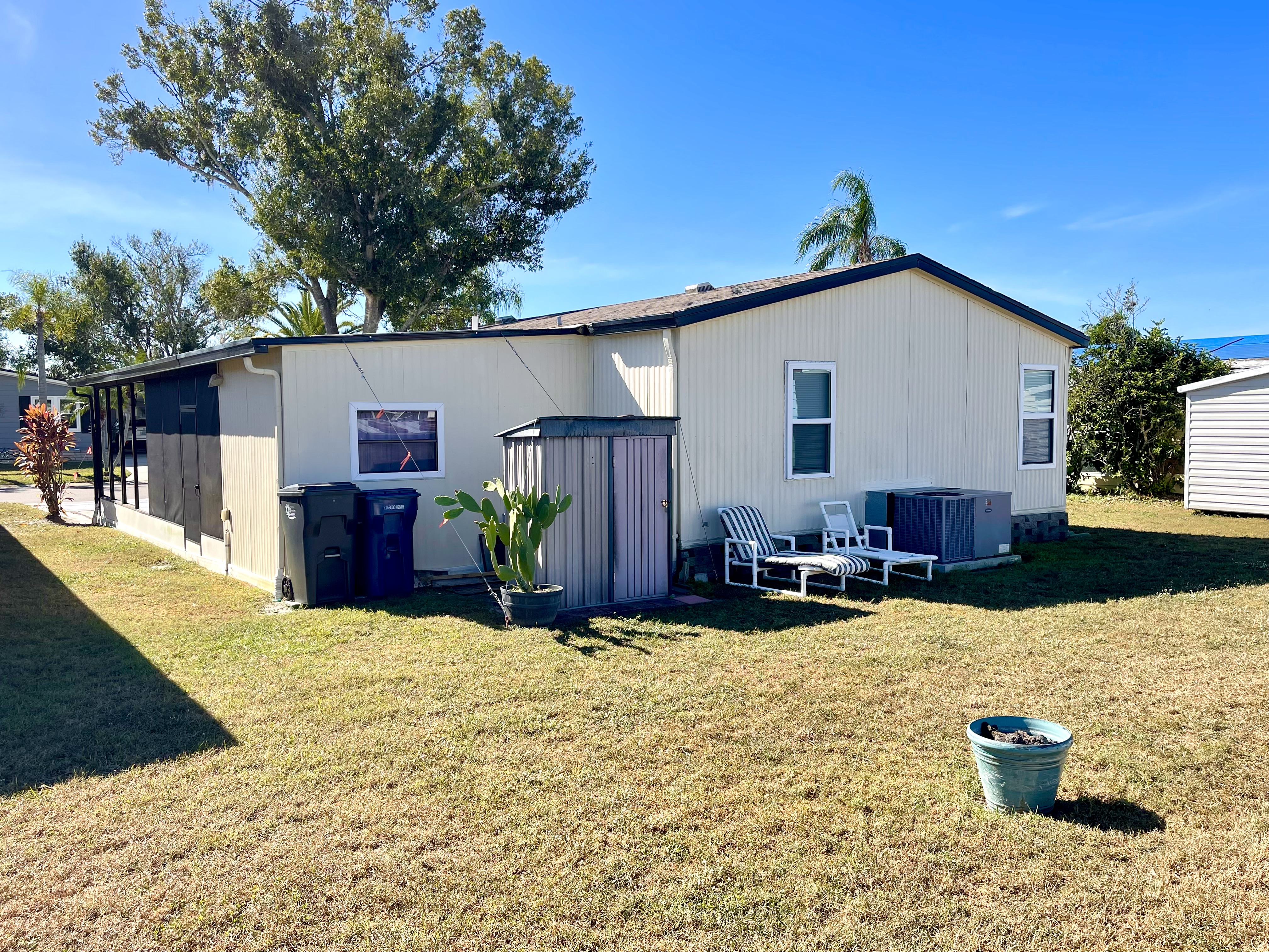 8304 Desoto Drive, Ellenton, Florida 34222, 3 Bedrooms Bedrooms, ,2.5 BathroomsBathrooms,55-Plus Mobile Home,For Sale,Desoto Drive,4294