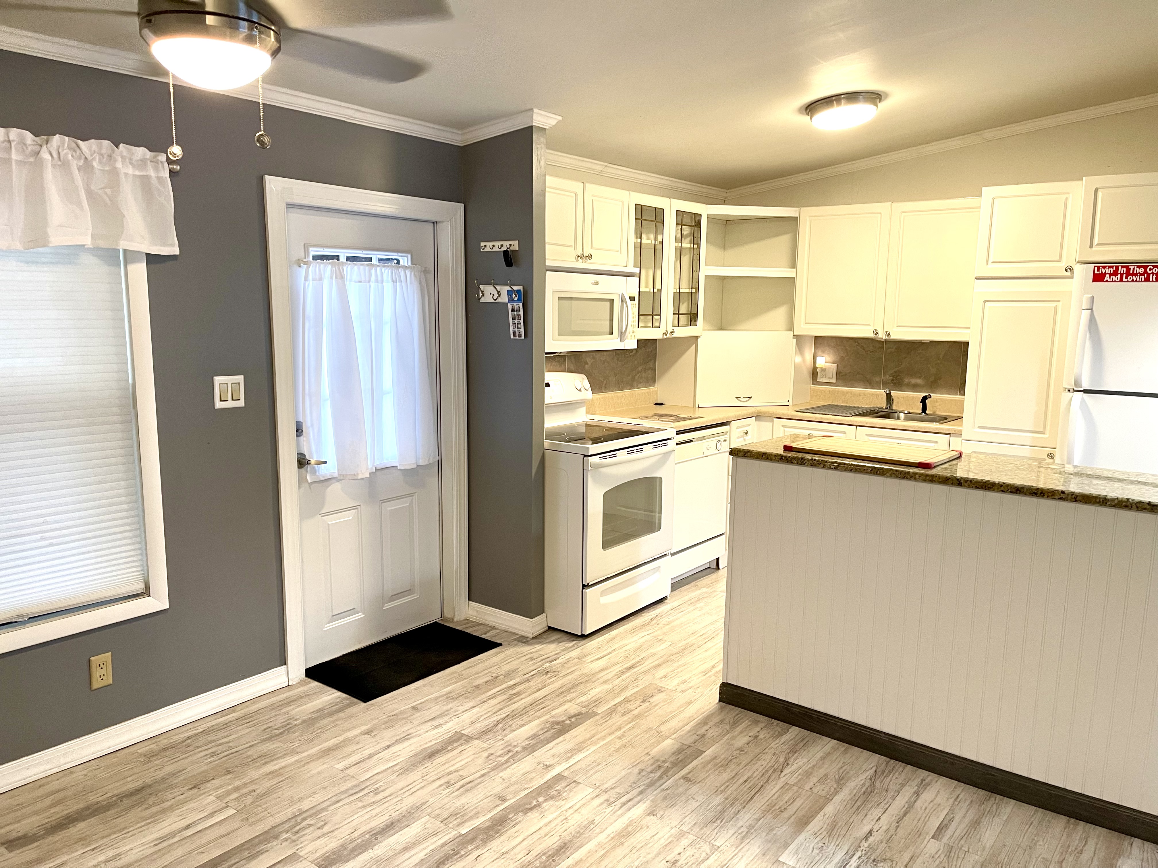 8304 Desoto Drive, Ellenton, Florida 34222, 3 Bedrooms Bedrooms, ,2.5 BathroomsBathrooms,55-Plus Mobile Home,For Sale,Desoto Drive,4294