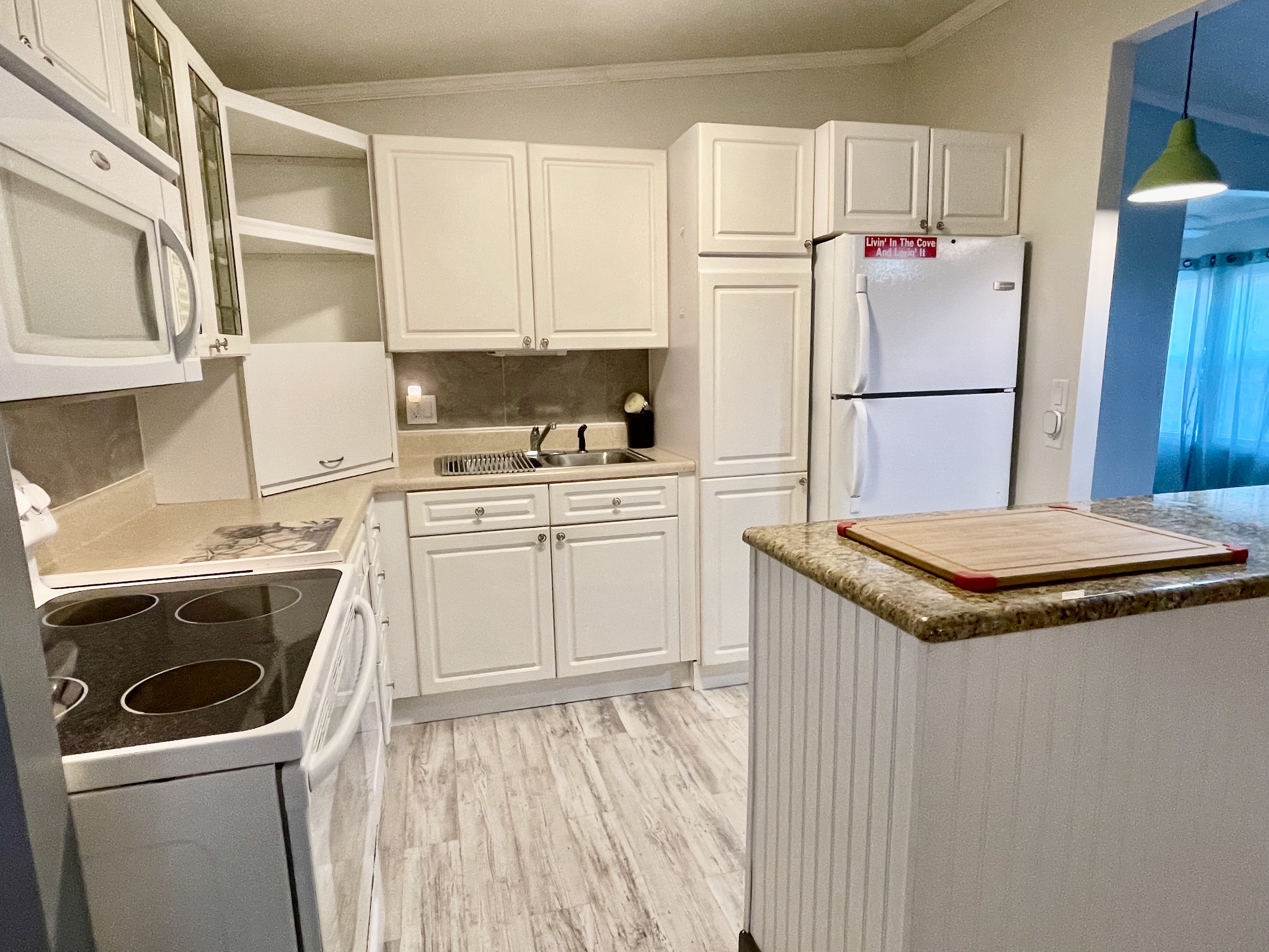 8304 Desoto Drive, Ellenton, Florida 34222, 3 Bedrooms Bedrooms, ,2.5 BathroomsBathrooms,55-Plus Mobile Home,For Sale,Desoto Drive,4294