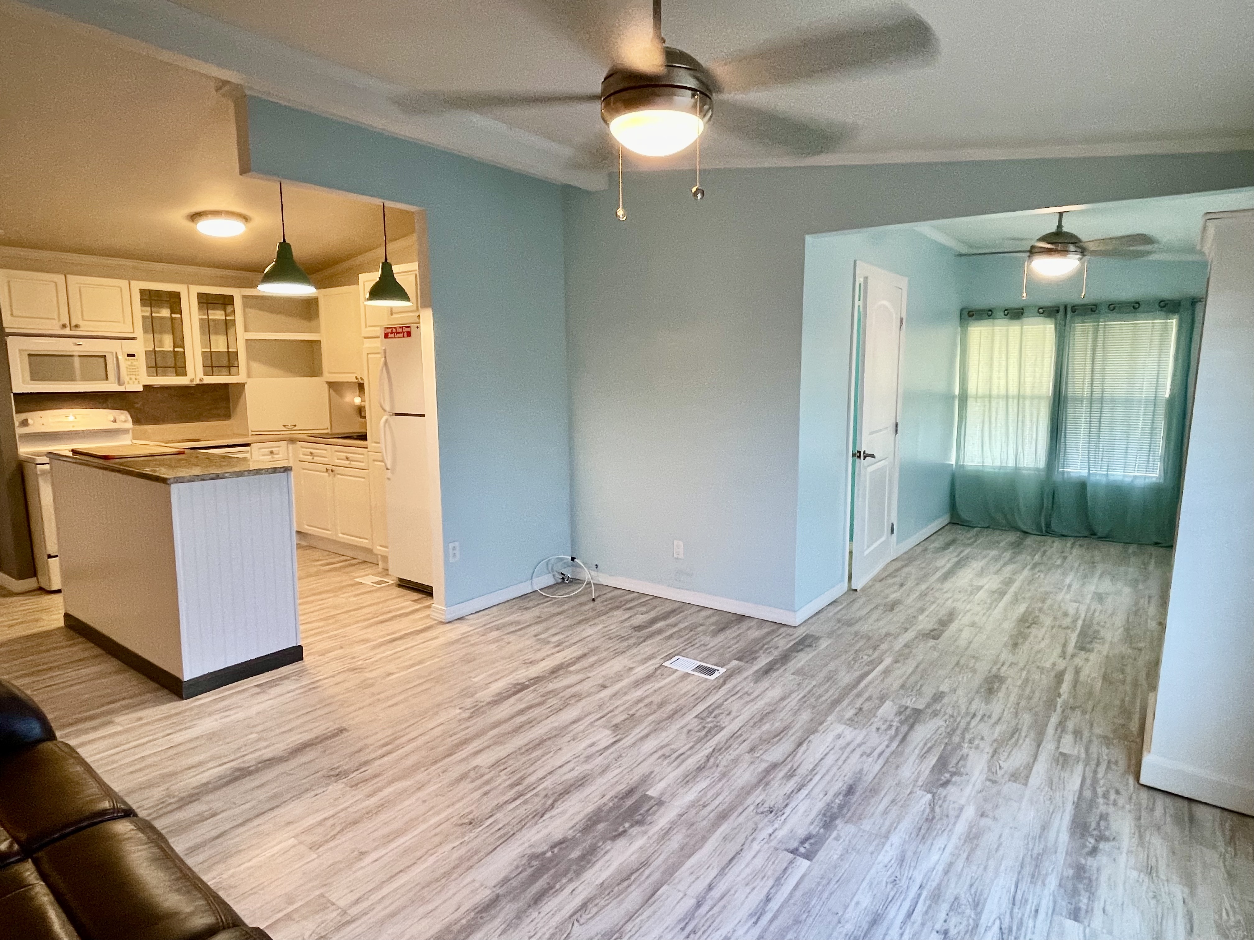 8304 Desoto Drive, Ellenton, Florida 34222, 3 Bedrooms Bedrooms, ,2.5 BathroomsBathrooms,55-Plus Mobile Home,For Sale,Desoto Drive,4294