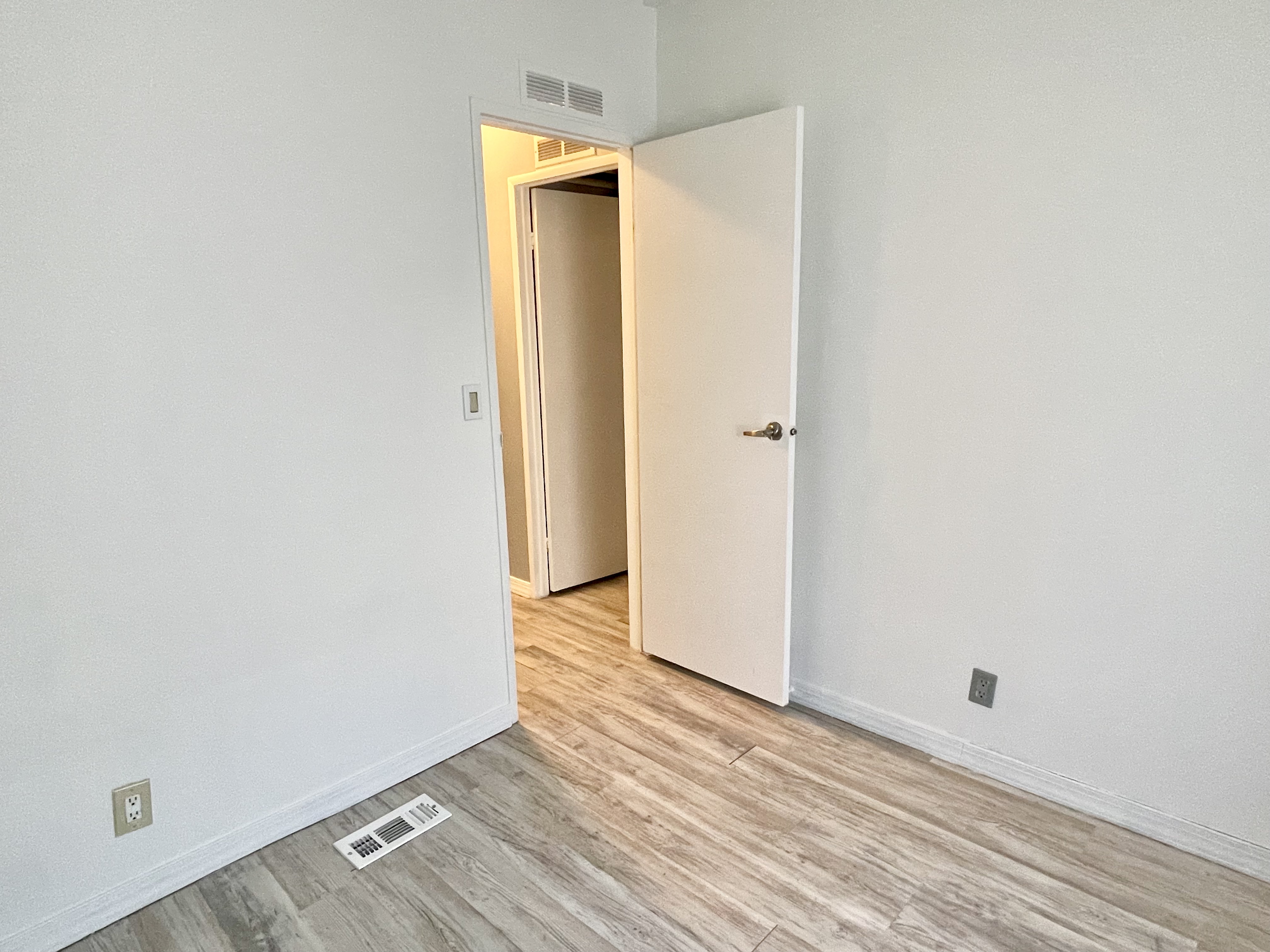 8304 Desoto Drive, Ellenton, Florida 34222, 3 Bedrooms Bedrooms, ,2.5 BathroomsBathrooms,55-Plus Mobile Home,For Sale,Desoto Drive,4294