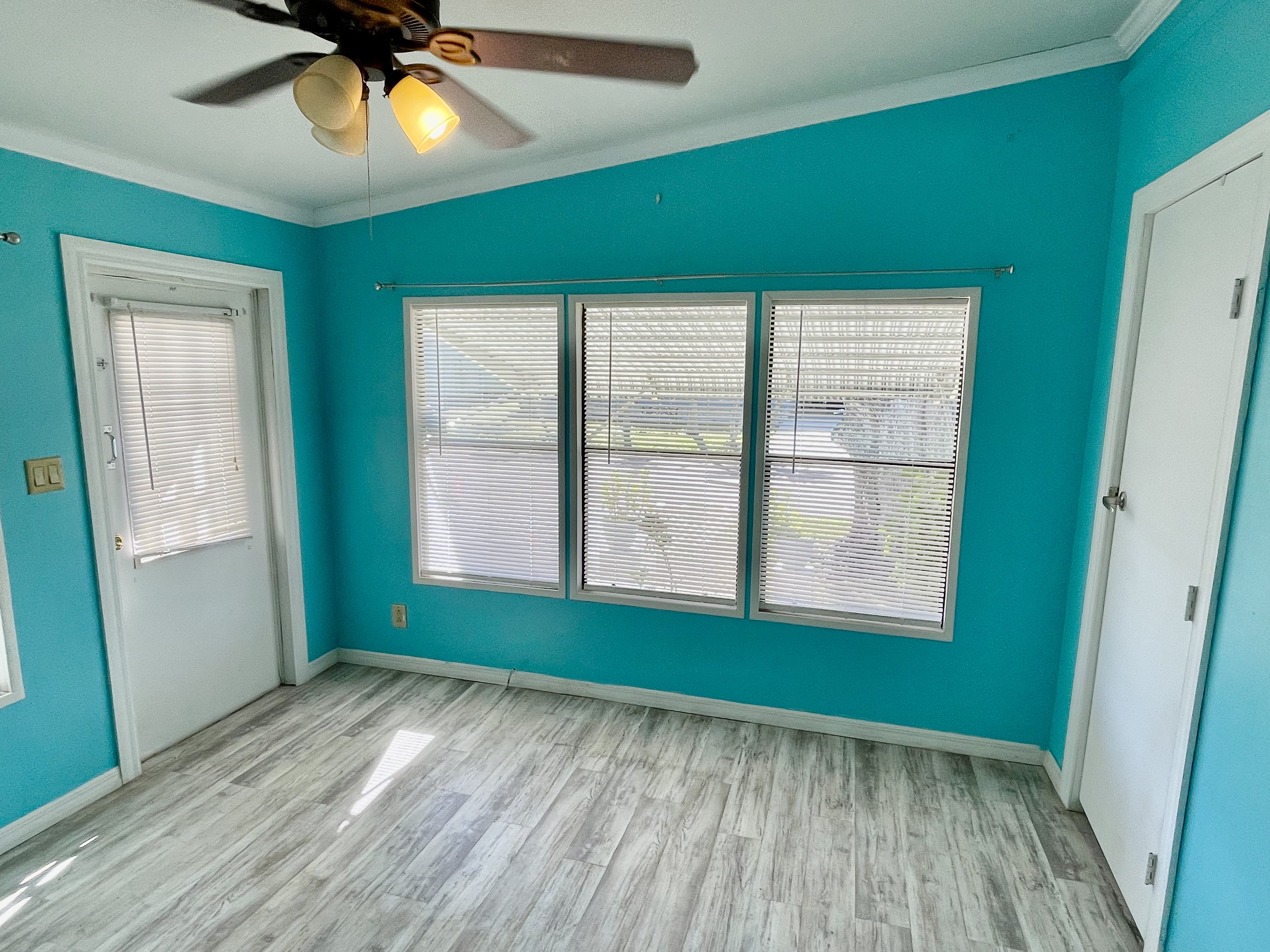 8304 Desoto Drive, Ellenton, Florida 34222, 3 Bedrooms Bedrooms, ,2.5 BathroomsBathrooms,55-Plus Mobile Home,For Sale,Desoto Drive,4294