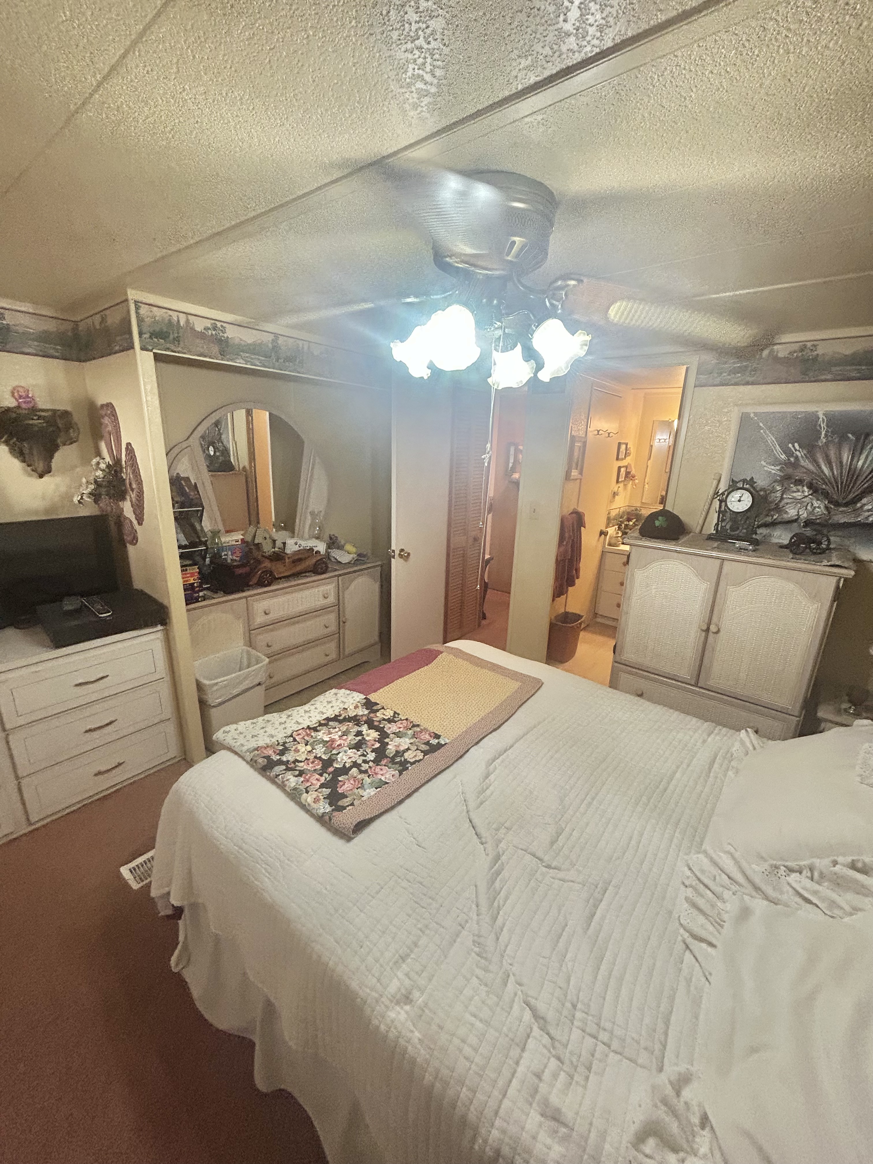 129 Capri Dr, Palmetto, Florida 34221, 2 Bedrooms Bedrooms, ,2 BathroomsBathrooms,55-Plus Mobile Home,For Sale,Capri Dr,4302