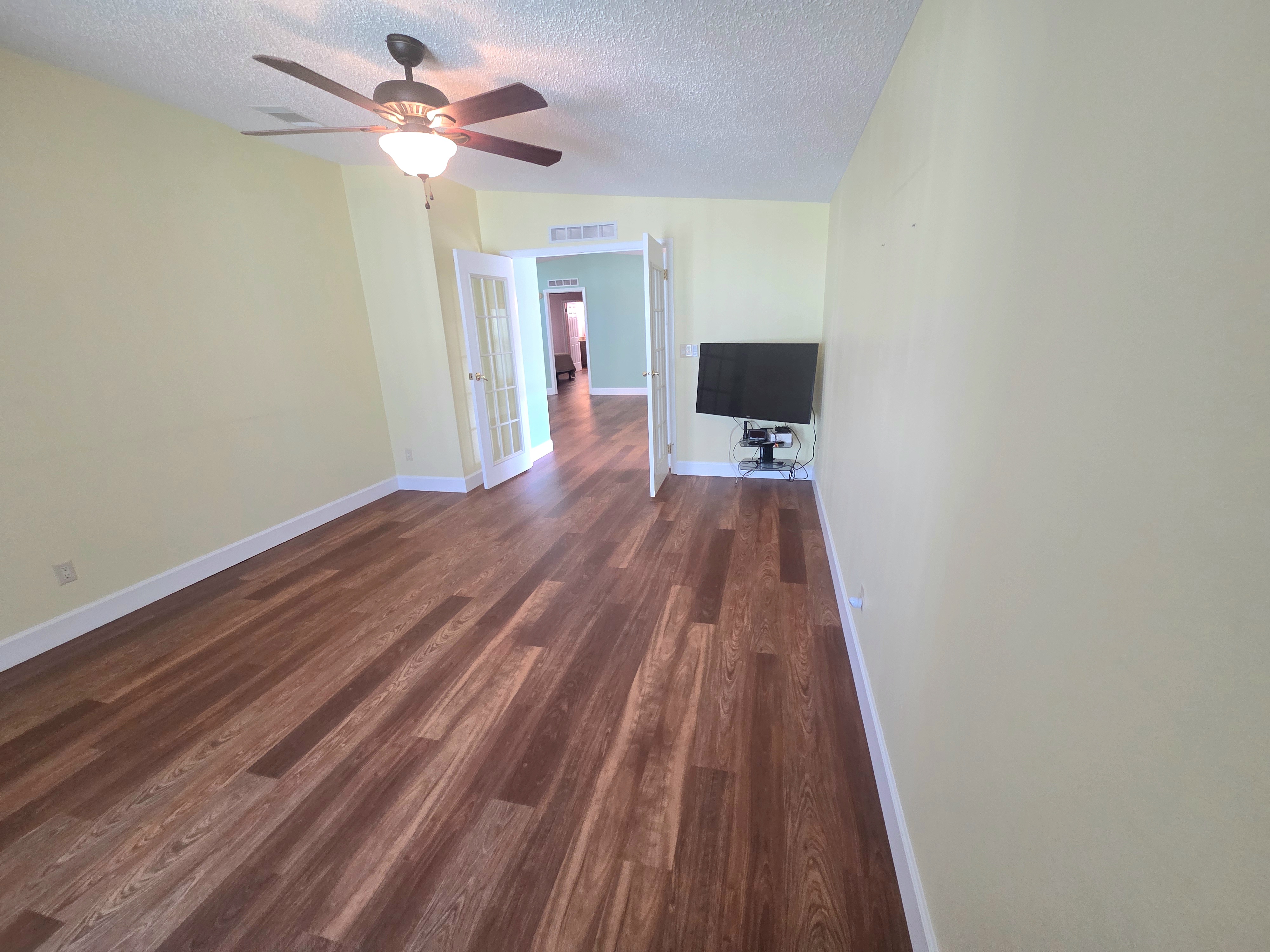 8605 27th Avenue E, Palmetto, Florida 34221, 2 Bedrooms Bedrooms, ,2 BathroomsBathrooms,55-Plus Mobile Home,For Sale,27th Avenue E,4303