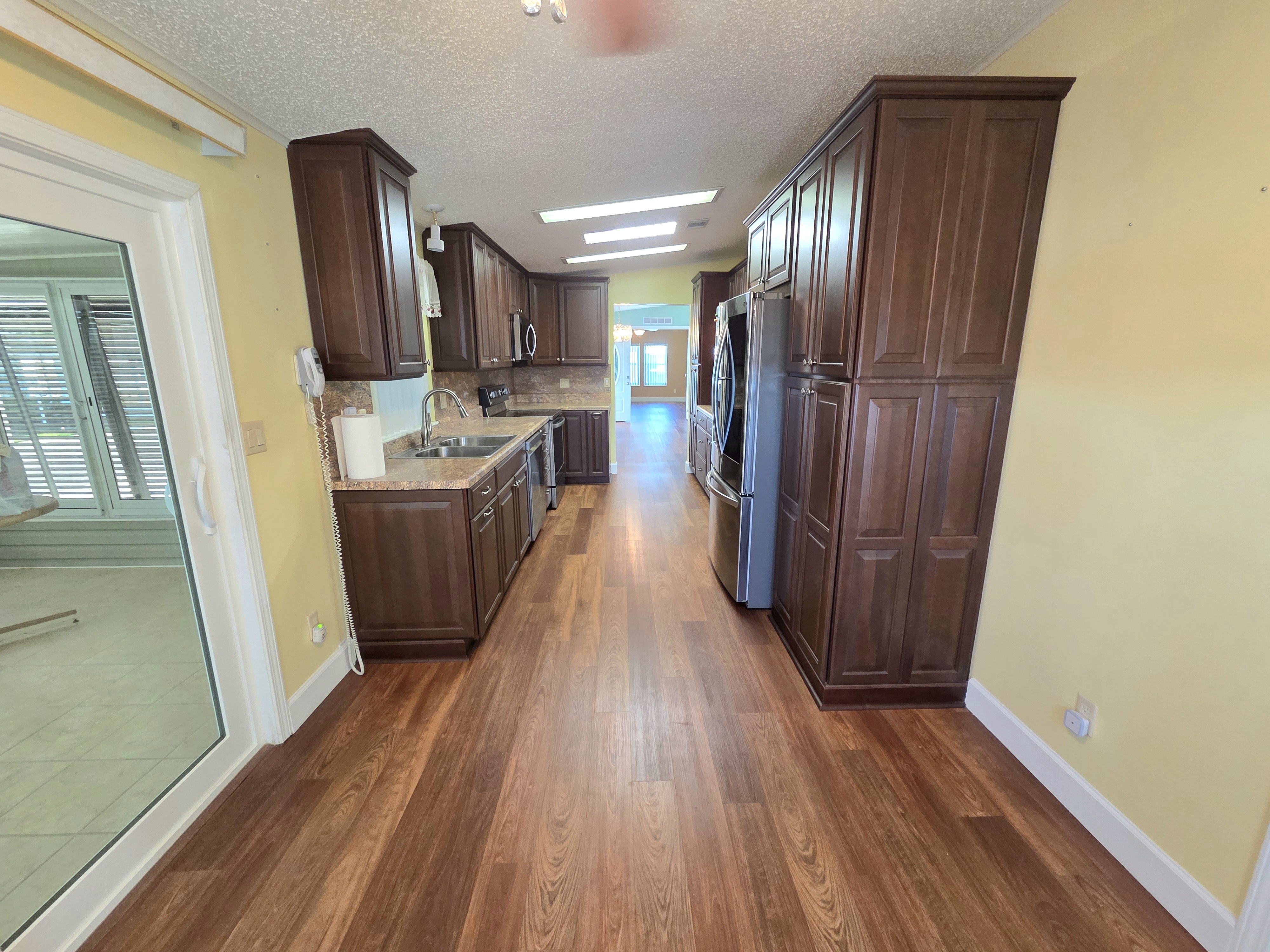 8605 27th Avenue E, Palmetto, Florida 34221, 2 Bedrooms Bedrooms, ,2 BathroomsBathrooms,55-Plus Mobile Home,For Sale,27th Avenue E,4303