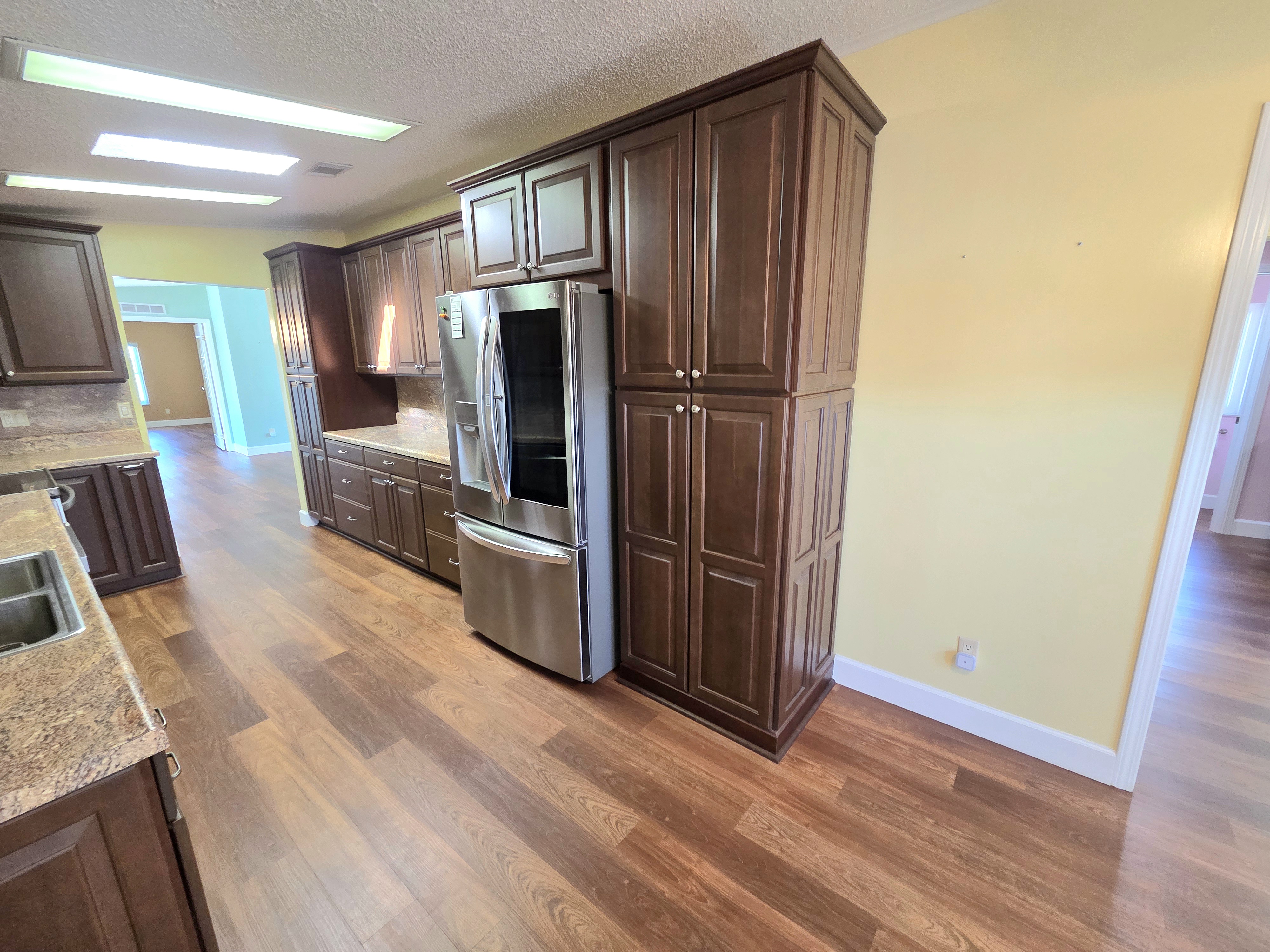 8605 27th Avenue E, Palmetto, Florida 34221, 2 Bedrooms Bedrooms, ,2 BathroomsBathrooms,55-Plus Mobile Home,For Sale,27th Avenue E,4303