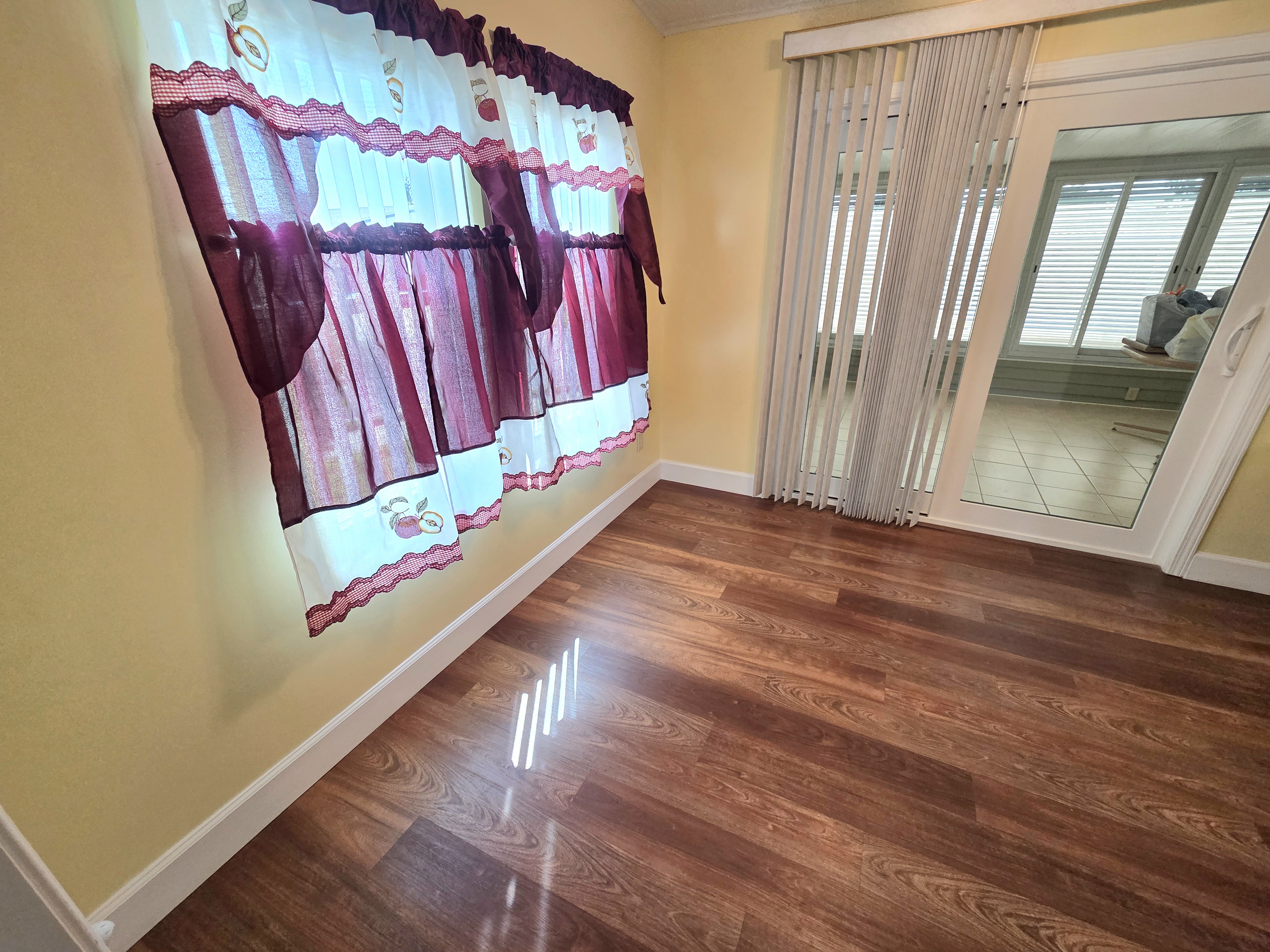 8605 27th Avenue E, Palmetto, Florida 34221, 2 Bedrooms Bedrooms, ,2 BathroomsBathrooms,55-Plus Mobile Home,For Sale,27th Avenue E,4303