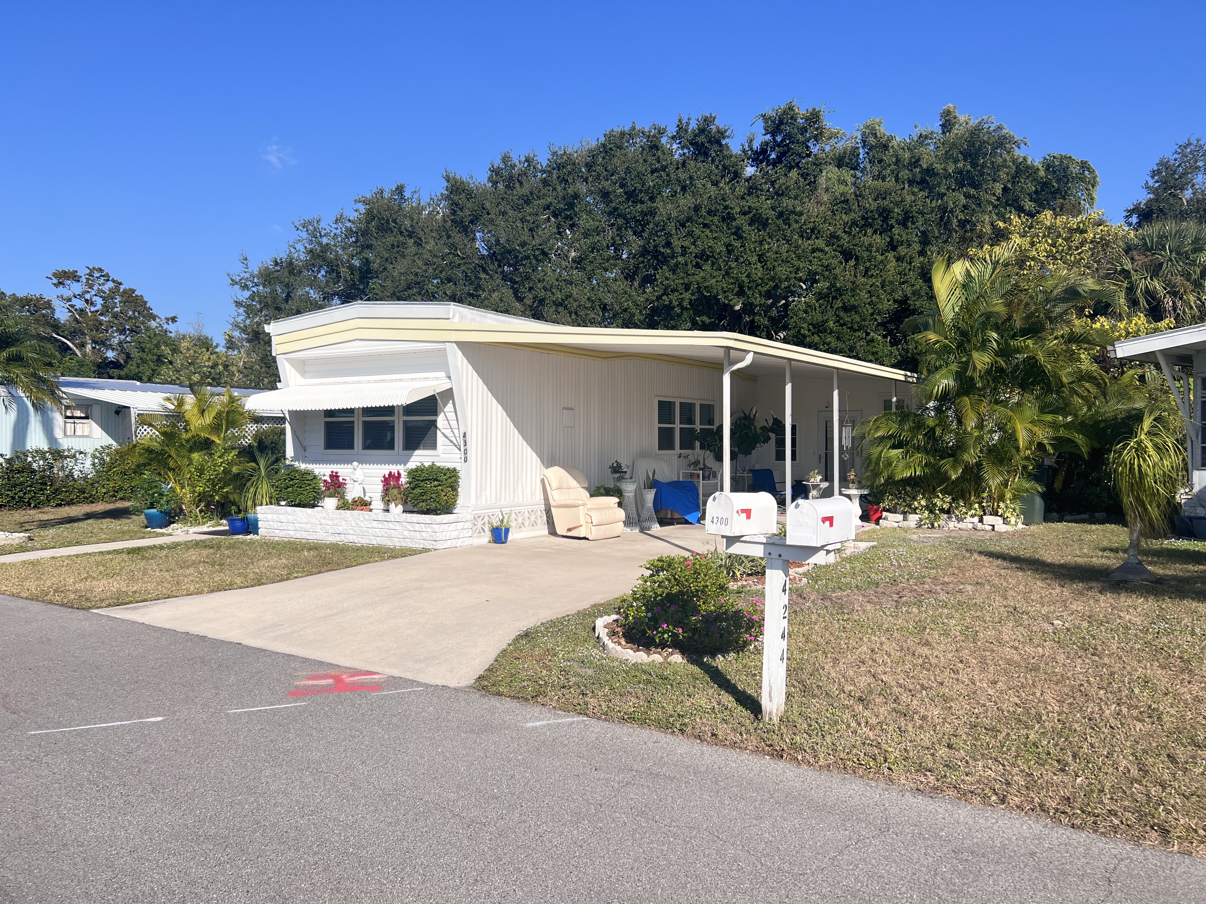 4300 Pittenger Drive, Sarasota, Florida 34234, 2 Bedrooms Bedrooms, ,1 BathroomBathrooms,55-Plus Mobile Home,For Sale,Pittenger Drive,4307