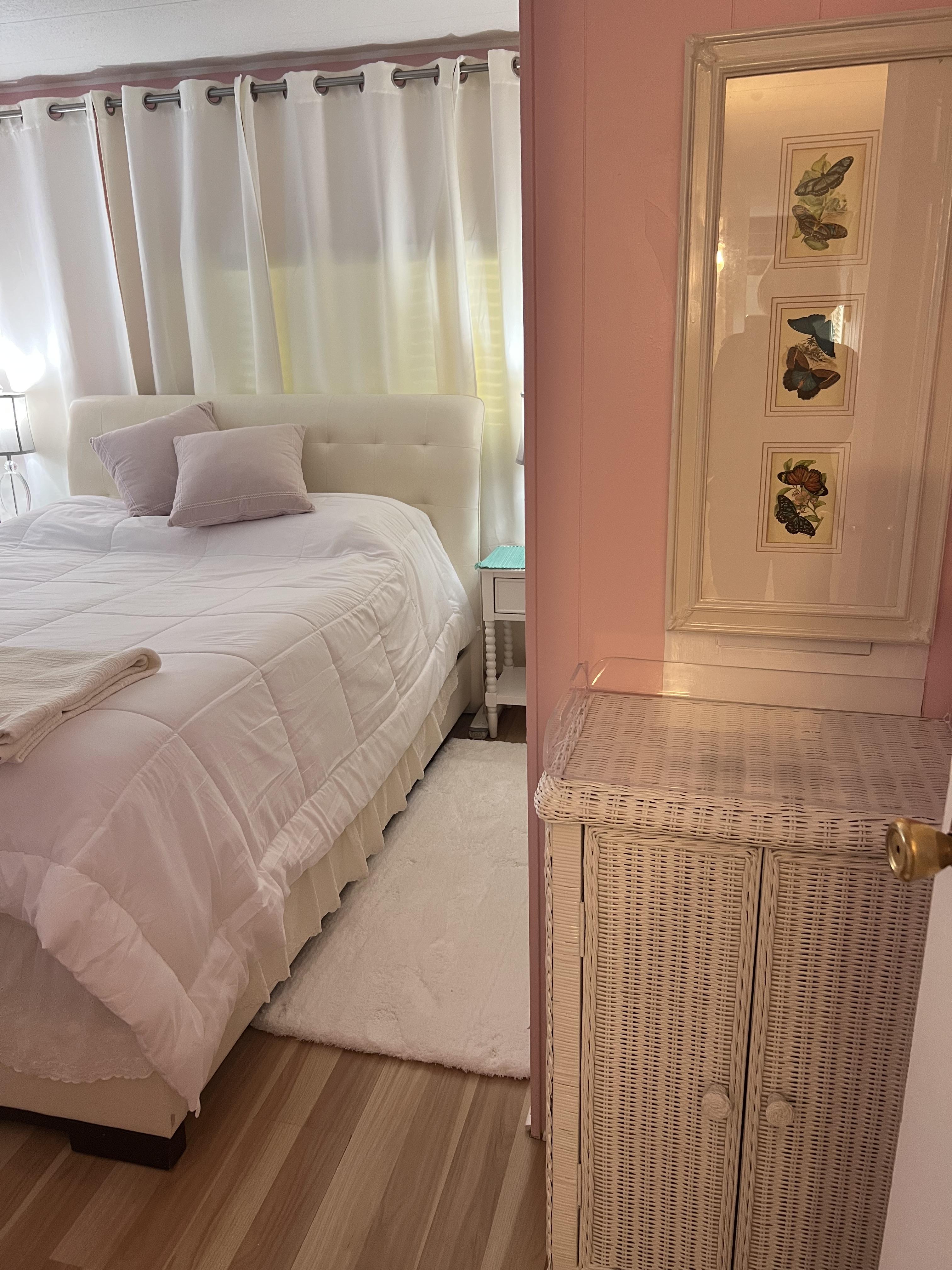 4300 Pittenger Drive, Sarasota, Florida 34234, 2 Bedrooms Bedrooms, ,1 BathroomBathrooms,55-Plus Mobile Home,For Sale,Pittenger Drive,4307