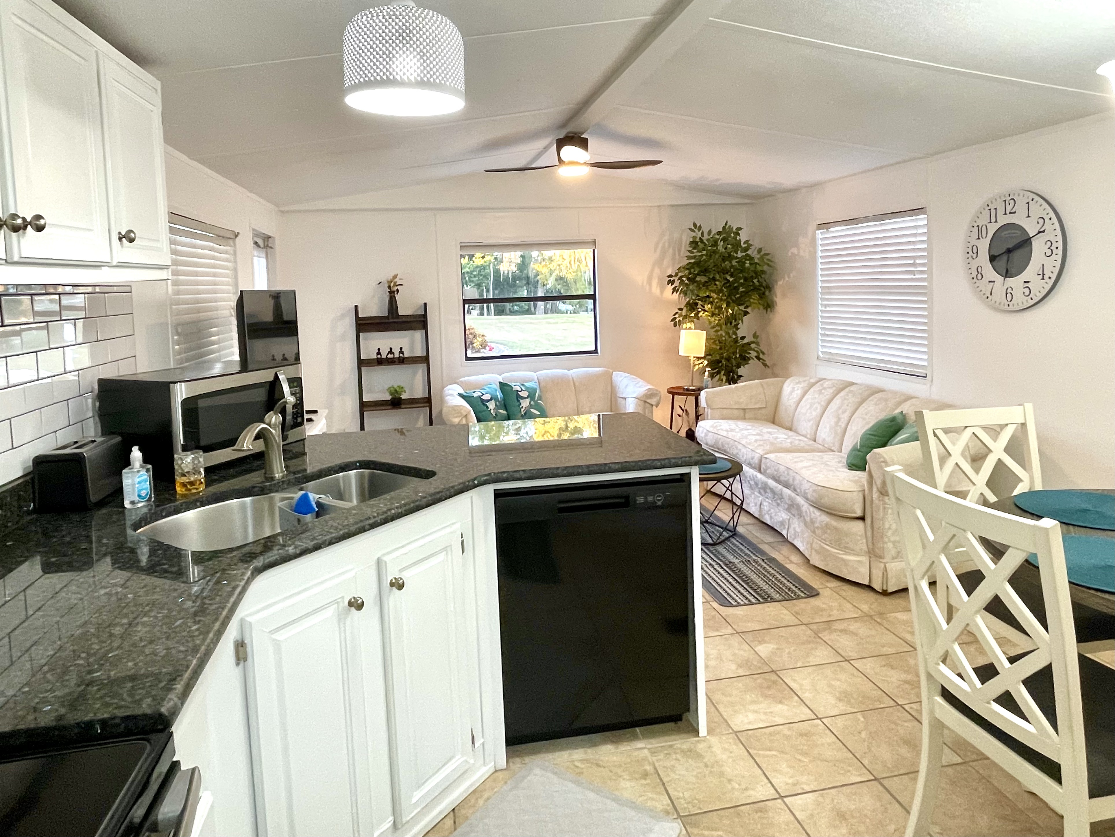 3112 Grapefruit Ln, Ellenton, Florida 34222, 2 Bedrooms Bedrooms, ,2 BathroomsBathrooms,55-Plus Mobile Home,For Sale,Grapefruit Ln,4308