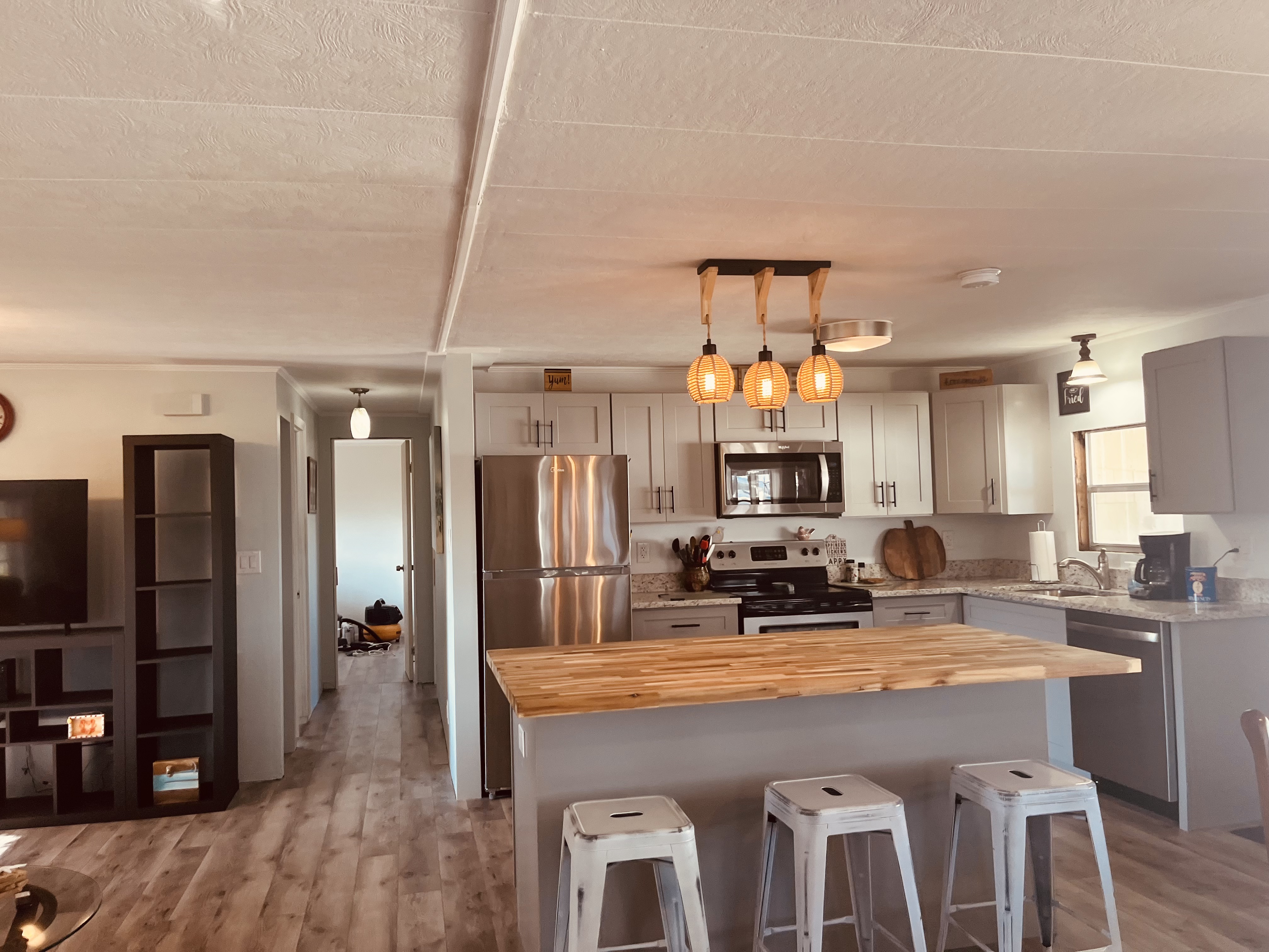 2882 Gulf to Bay Blvd, Lot 302, Clearwater, Florida 33759, 2 Bedrooms Bedrooms, ,1.5 BathroomsBathrooms,55-Plus Mobile Home,For Sale,Gulf to Bay Blvd, Lot 302,4310