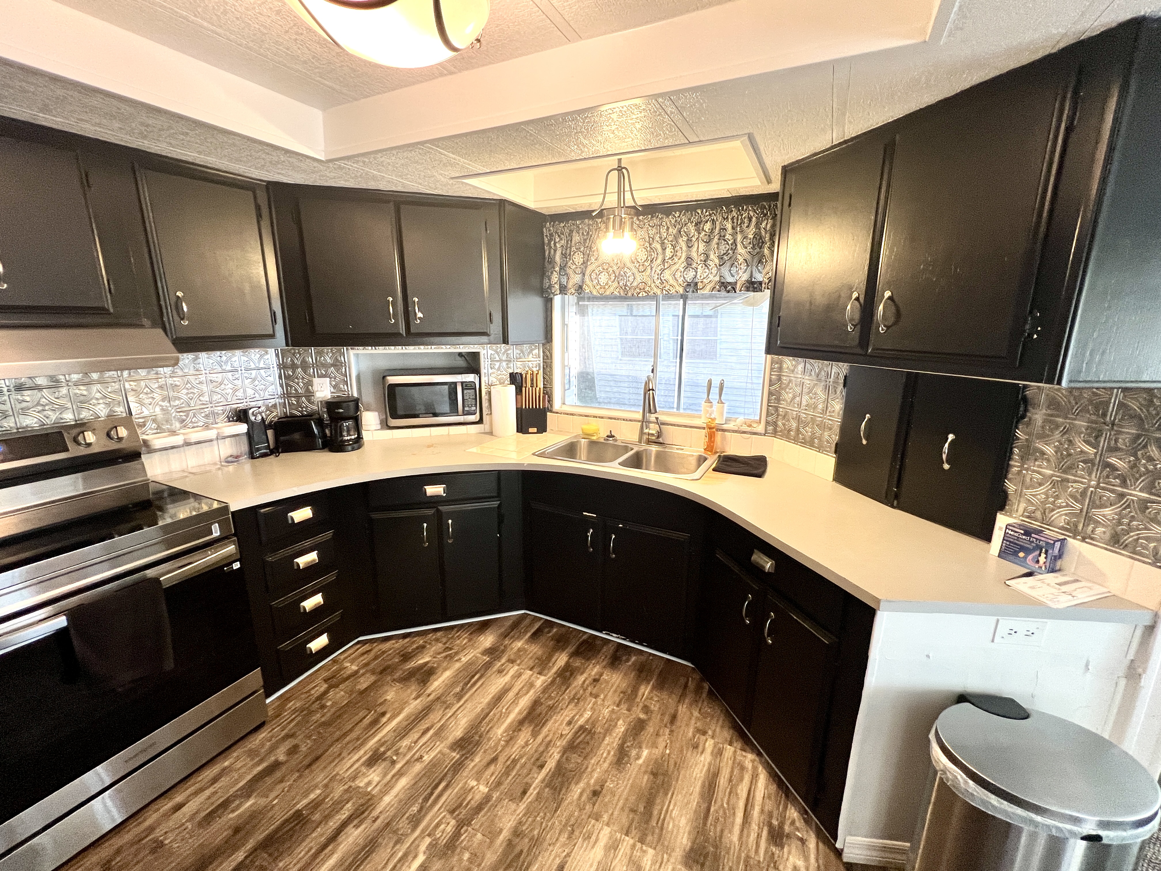 7328 Kings Drive, Ellenton, Florida 34222, 2 Bedrooms Bedrooms, ,2 BathroomsBathrooms,55-Plus Mobile Home,For Sale,Kings Drive,4312