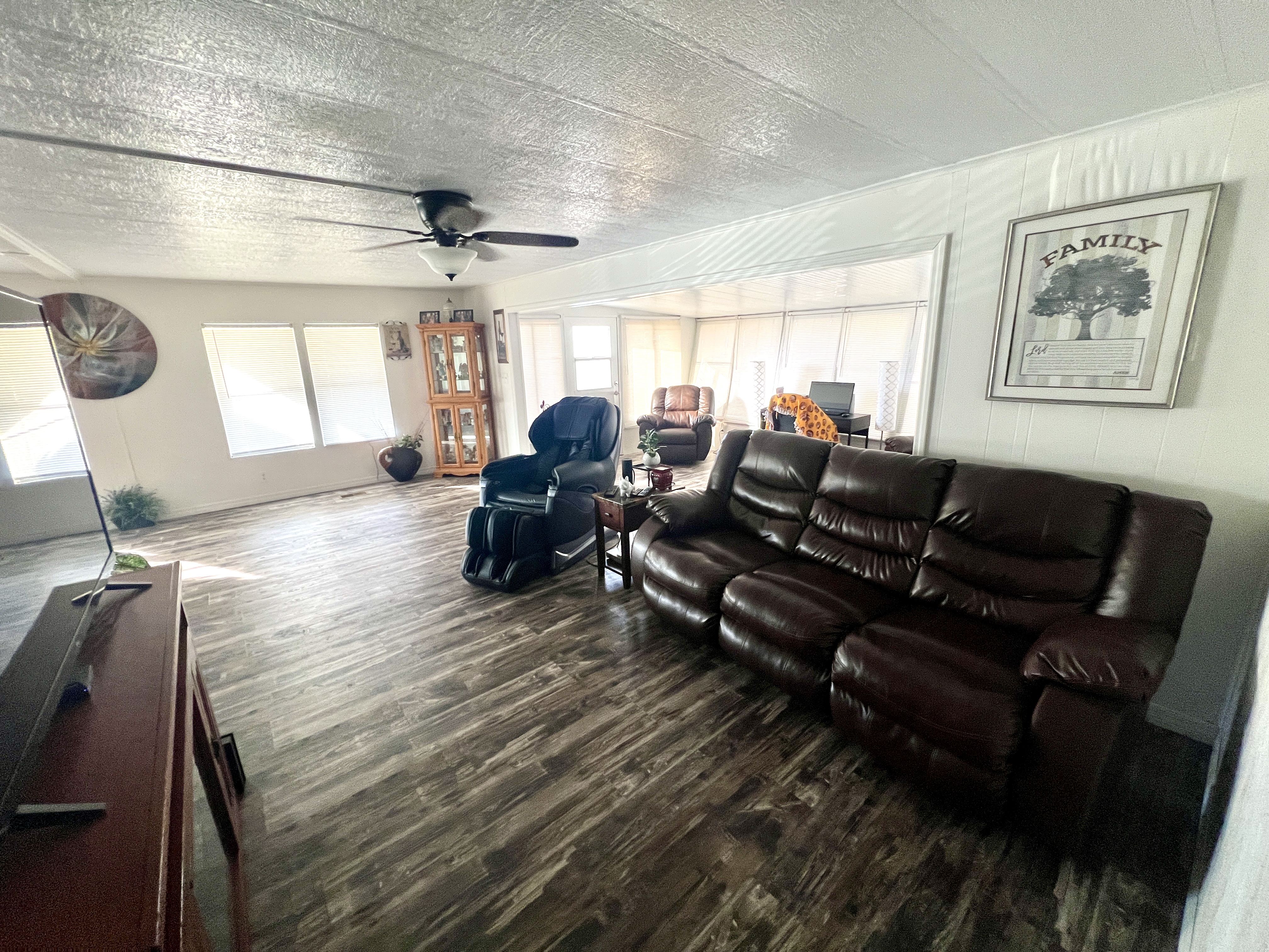 7328 Kings Drive, Ellenton, Florida 34222, 2 Bedrooms Bedrooms, ,2 BathroomsBathrooms,55-Plus Mobile Home,For Sale,Kings Drive,4312