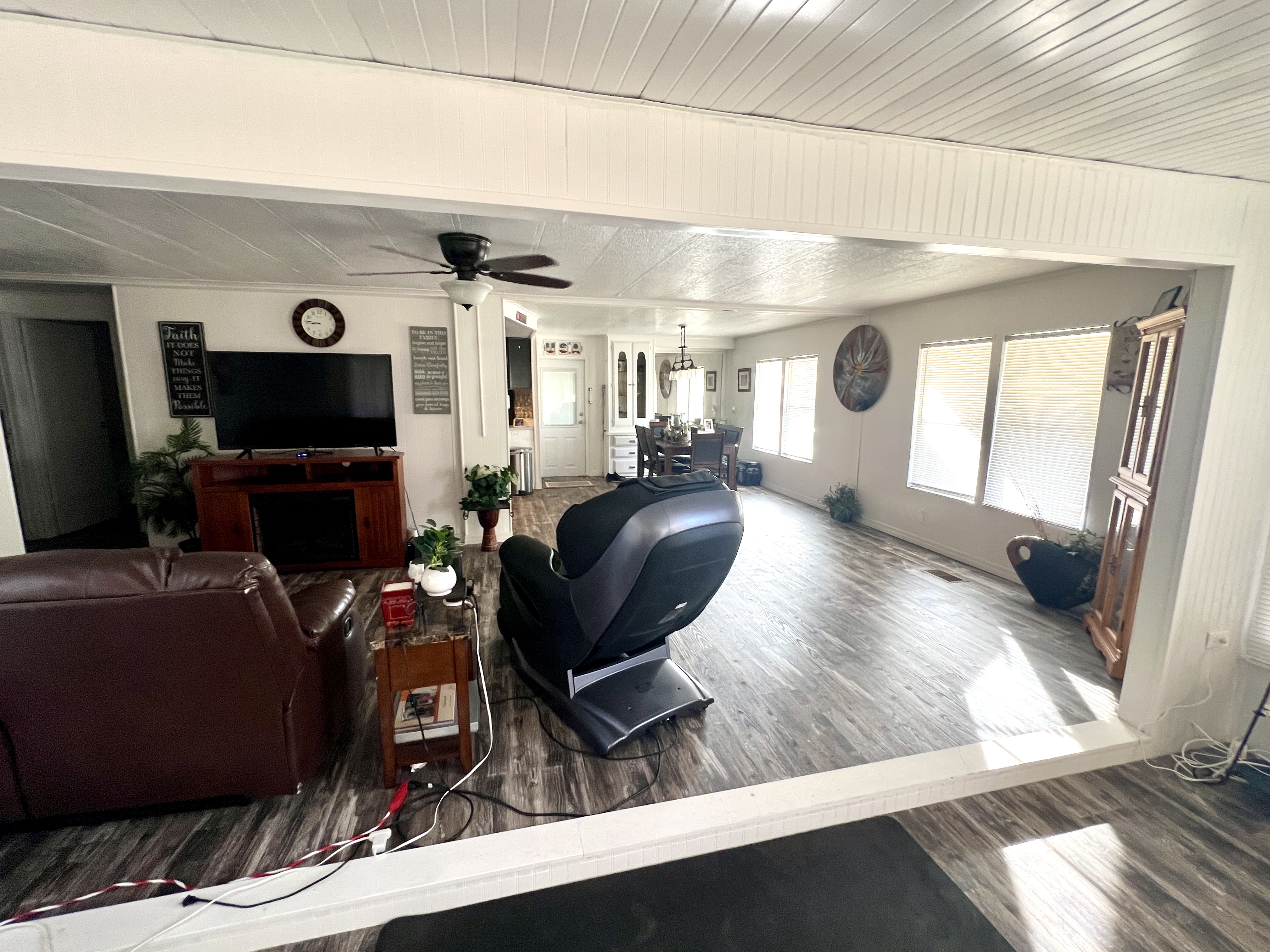 7328 Kings Drive, Ellenton, Florida 34222, 2 Bedrooms Bedrooms, ,2 BathroomsBathrooms,55-Plus Mobile Home,For Sale,Kings Drive,4312