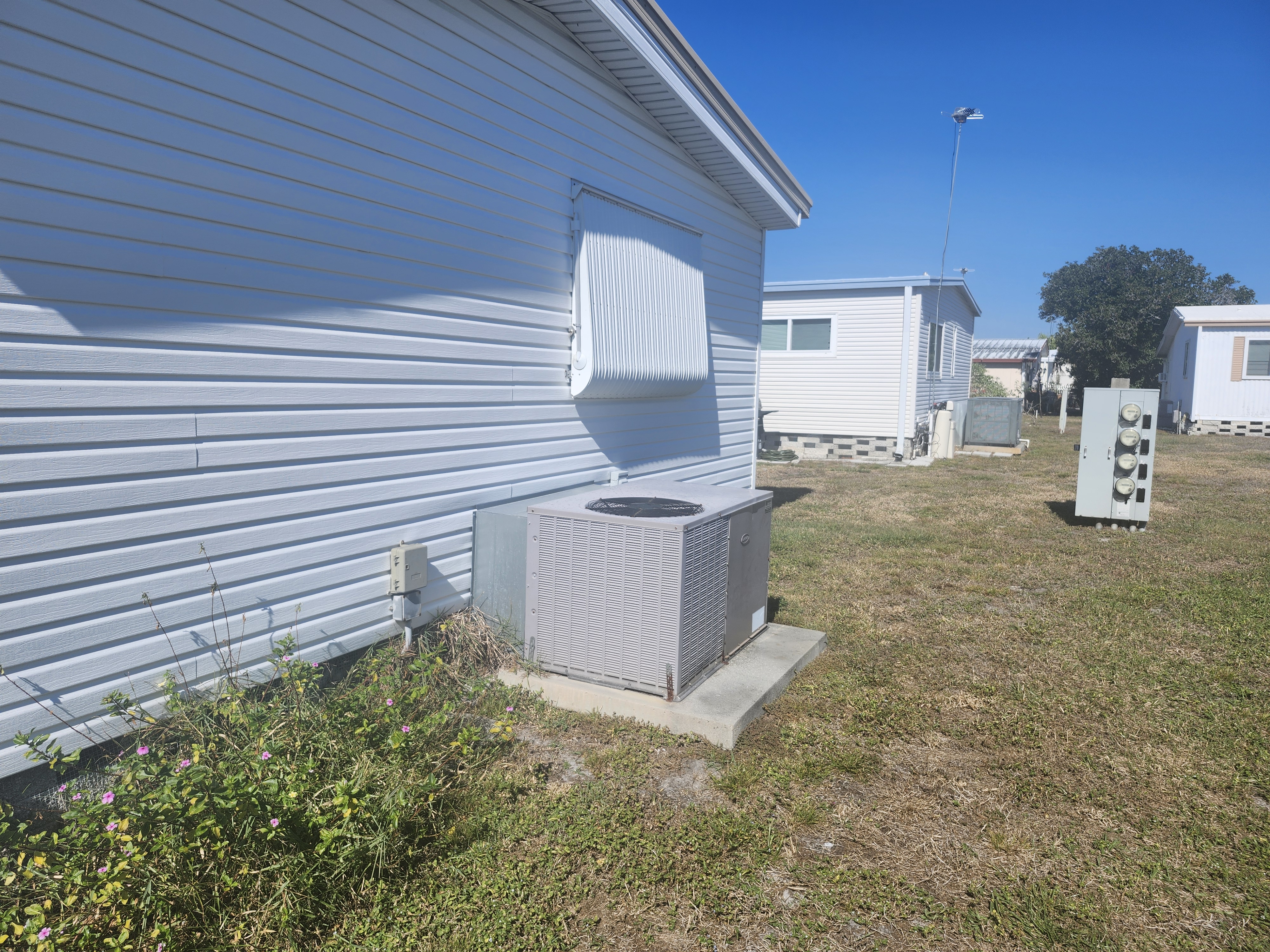 29081 US Hwy 19 N, Lot 339, Clearwater, Florida 33761, 2 Bedrooms Bedrooms, ,2 BathroomsBathrooms,55-Plus Mobile Home,For Sale,US Hwy 19 N, Lot 339,4315