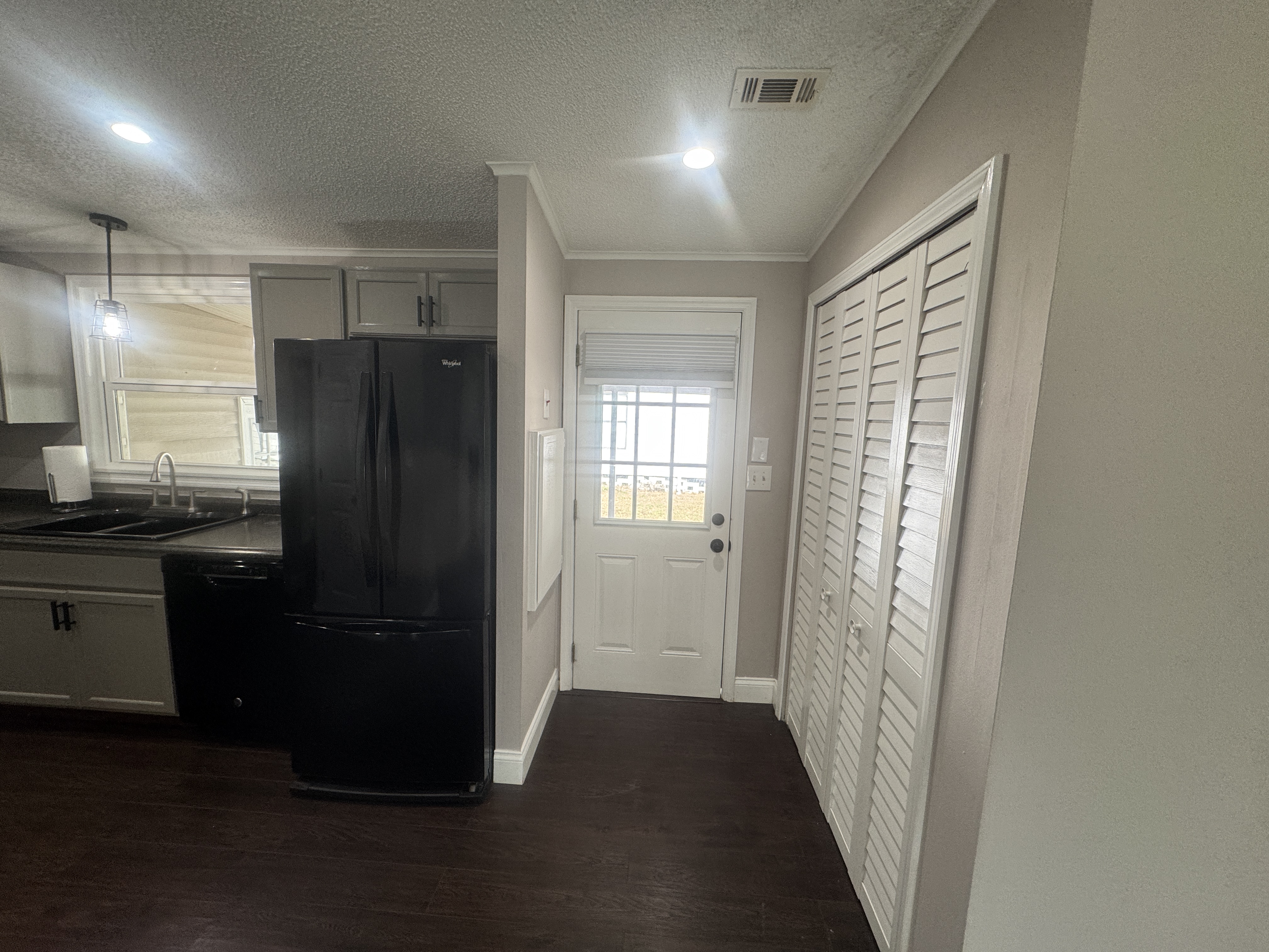 3803 Buena Vista Dr S, Ellenton, Florida 34222, 2 Bedrooms Bedrooms, ,2 BathroomsBathrooms,55-Plus Mobile Home,For Sale,Buena Vista Dr S,4331