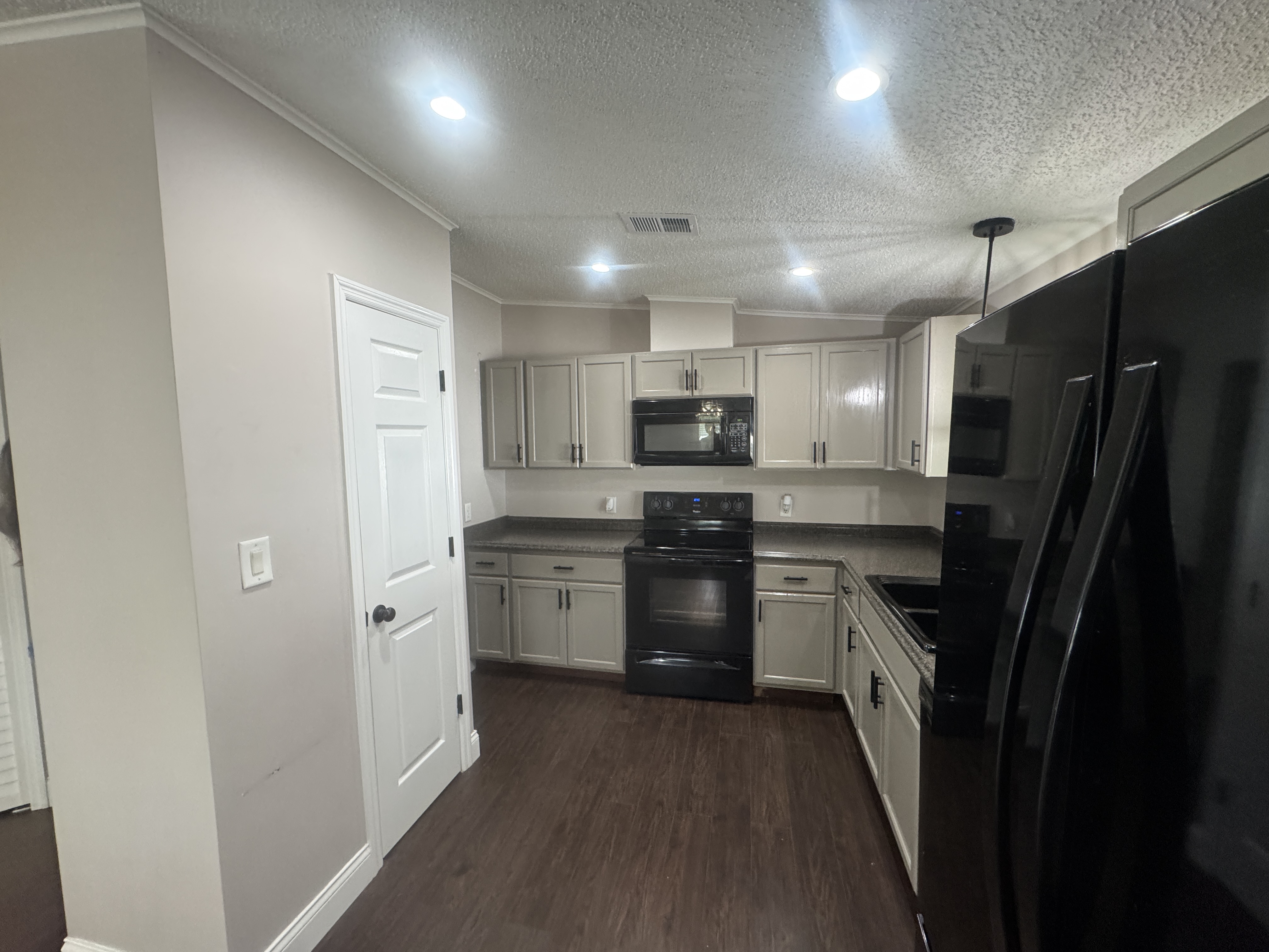 3803 Buena Vista Dr S, Ellenton, Florida 34222, 2 Bedrooms Bedrooms, ,2 BathroomsBathrooms,55-Plus Mobile Home,For Sale,Buena Vista Dr S,4331