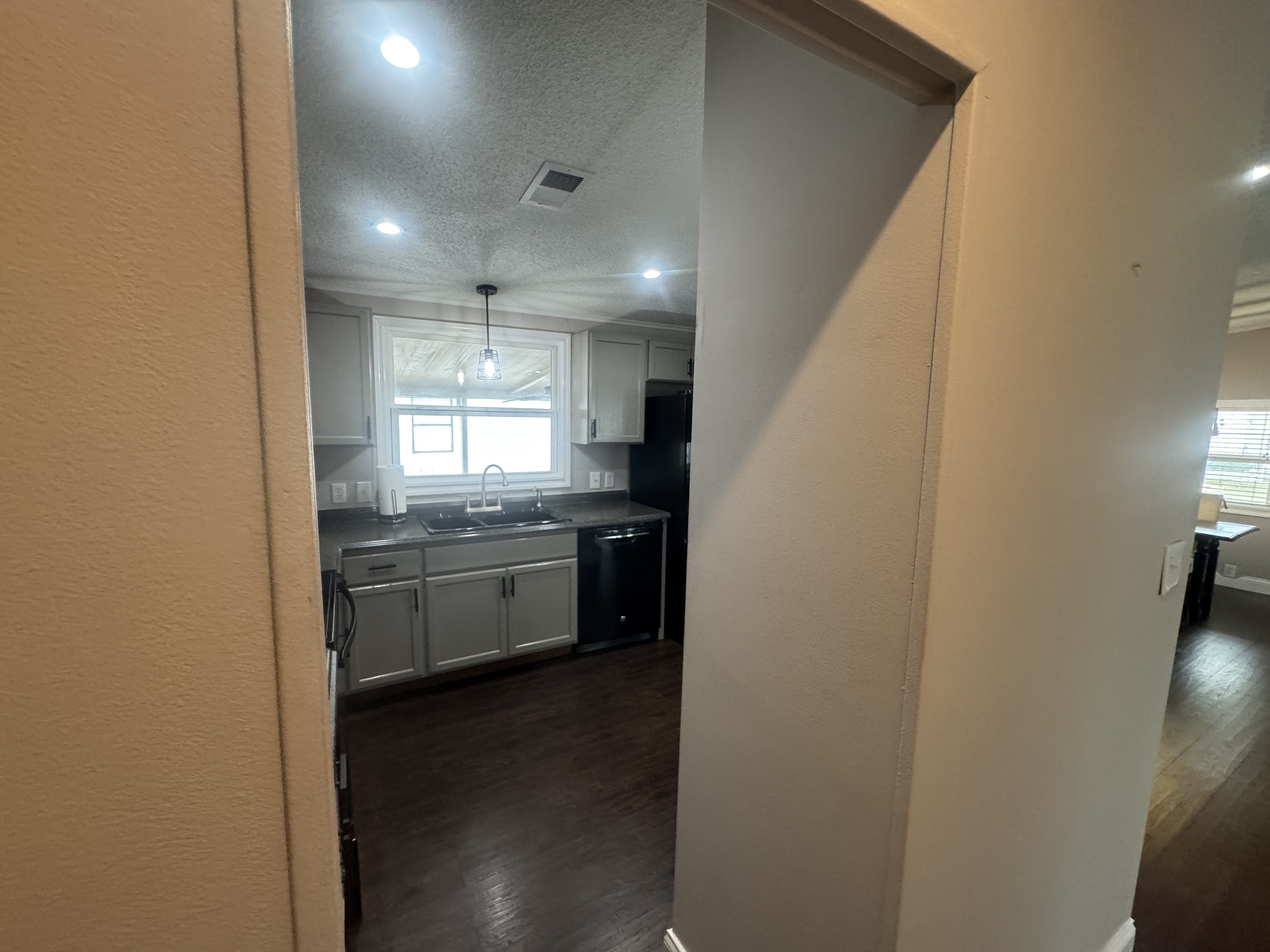 3803 Buena Vista Dr S, Ellenton, Florida 34222, 2 Bedrooms Bedrooms, ,2 BathroomsBathrooms,55-Plus Mobile Home,For Sale,Buena Vista Dr S,4331