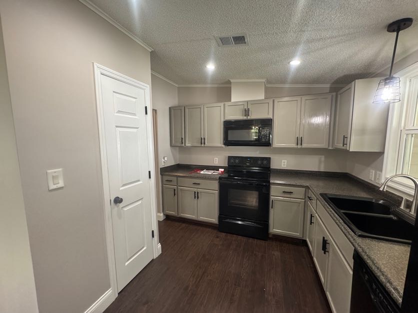 3803 Buena Vista Dr S, Ellenton, Florida 34222, 2 Bedrooms Bedrooms, ,2 BathroomsBathrooms,55-Plus Mobile Home,For Sale,Buena Vista Dr S,4331