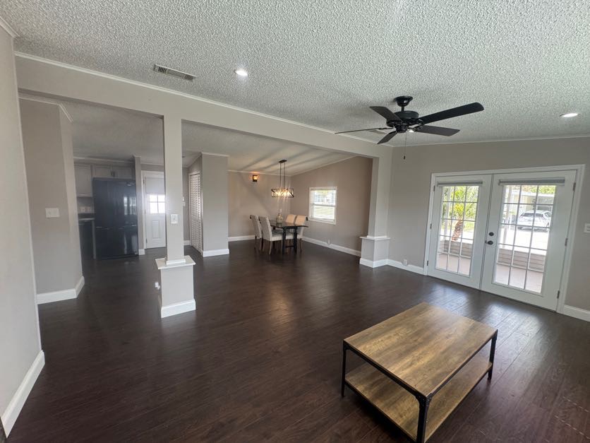 3803 Buena Vista Dr S, Ellenton, Florida 34222, 2 Bedrooms Bedrooms, ,2 BathroomsBathrooms,55-Plus Mobile Home,For Sale,Buena Vista Dr S,4331