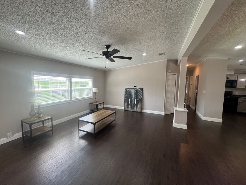 3803 Buena Vista Dr S, Ellenton, Florida 34222, 2 Bedrooms Bedrooms, ,2 BathroomsBathrooms,55-Plus Mobile Home,For Sale,Buena Vista Dr S,4331