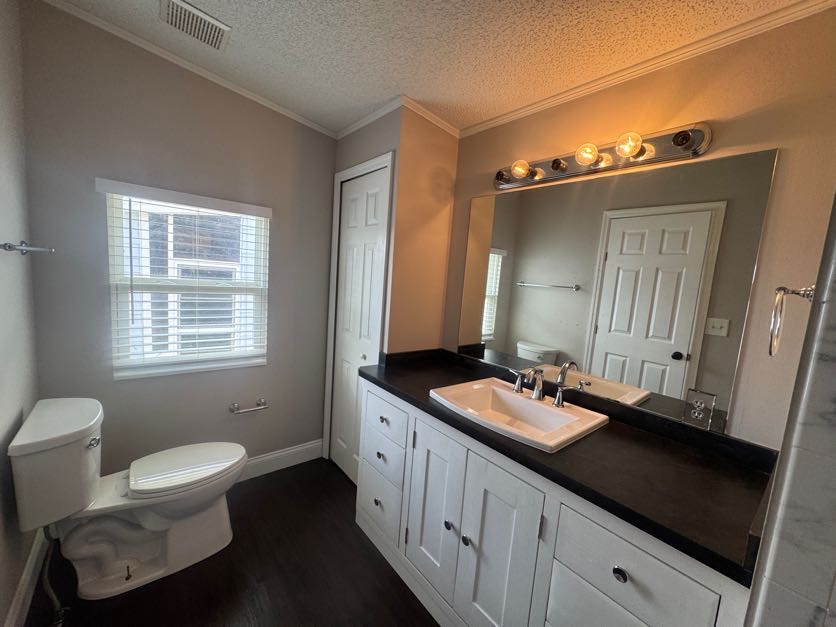 3803 Buena Vista Dr S, Ellenton, Florida 34222, 2 Bedrooms Bedrooms, ,2 BathroomsBathrooms,55-Plus Mobile Home,For Sale,Buena Vista Dr S,4331