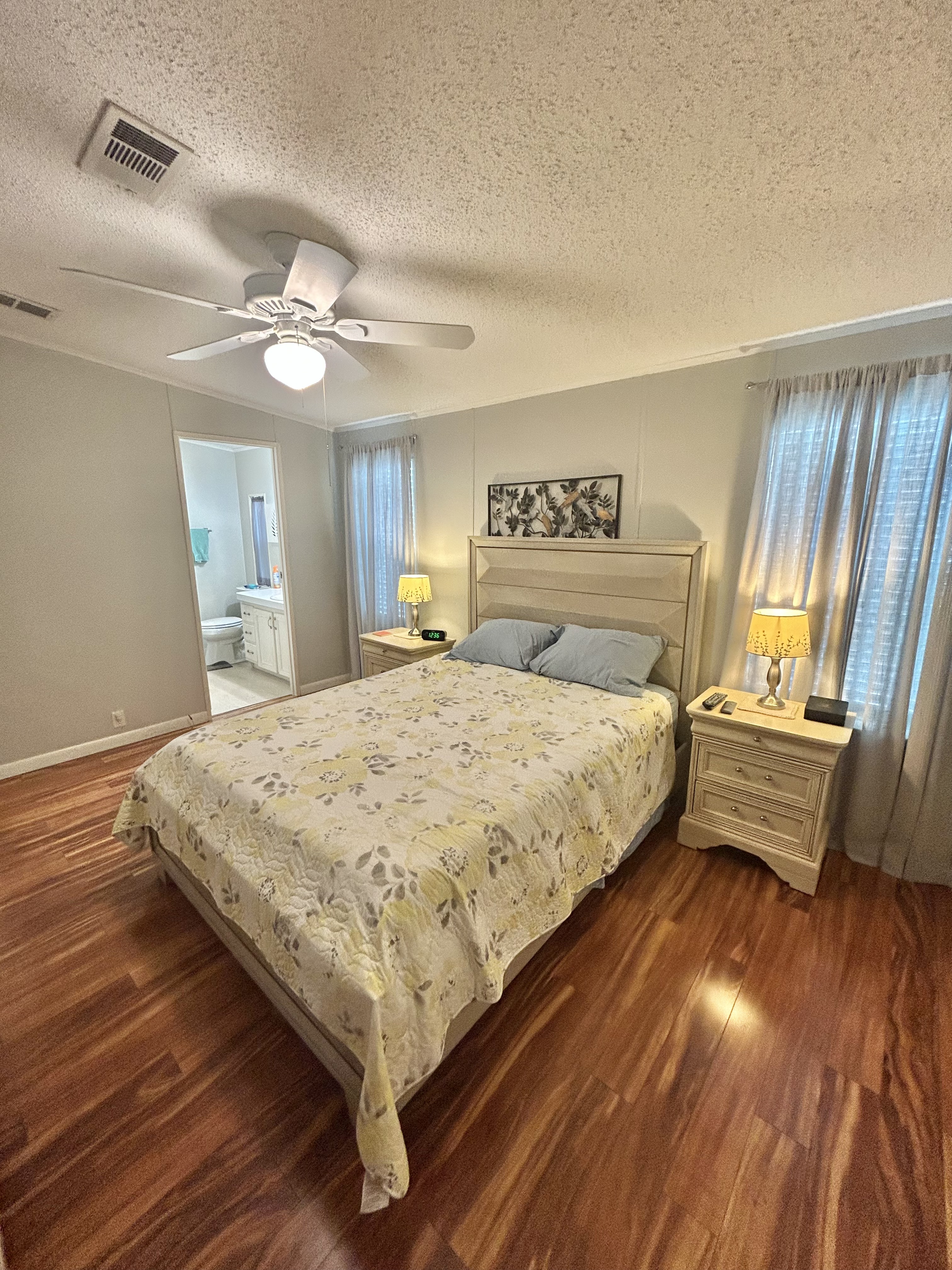 8606 27th Ave E, Palmetto, Florida 34221, 2 Bedrooms Bedrooms, ,2 BathroomsBathrooms,55-Plus Mobile Home,For Sale,27th Ave E,4352