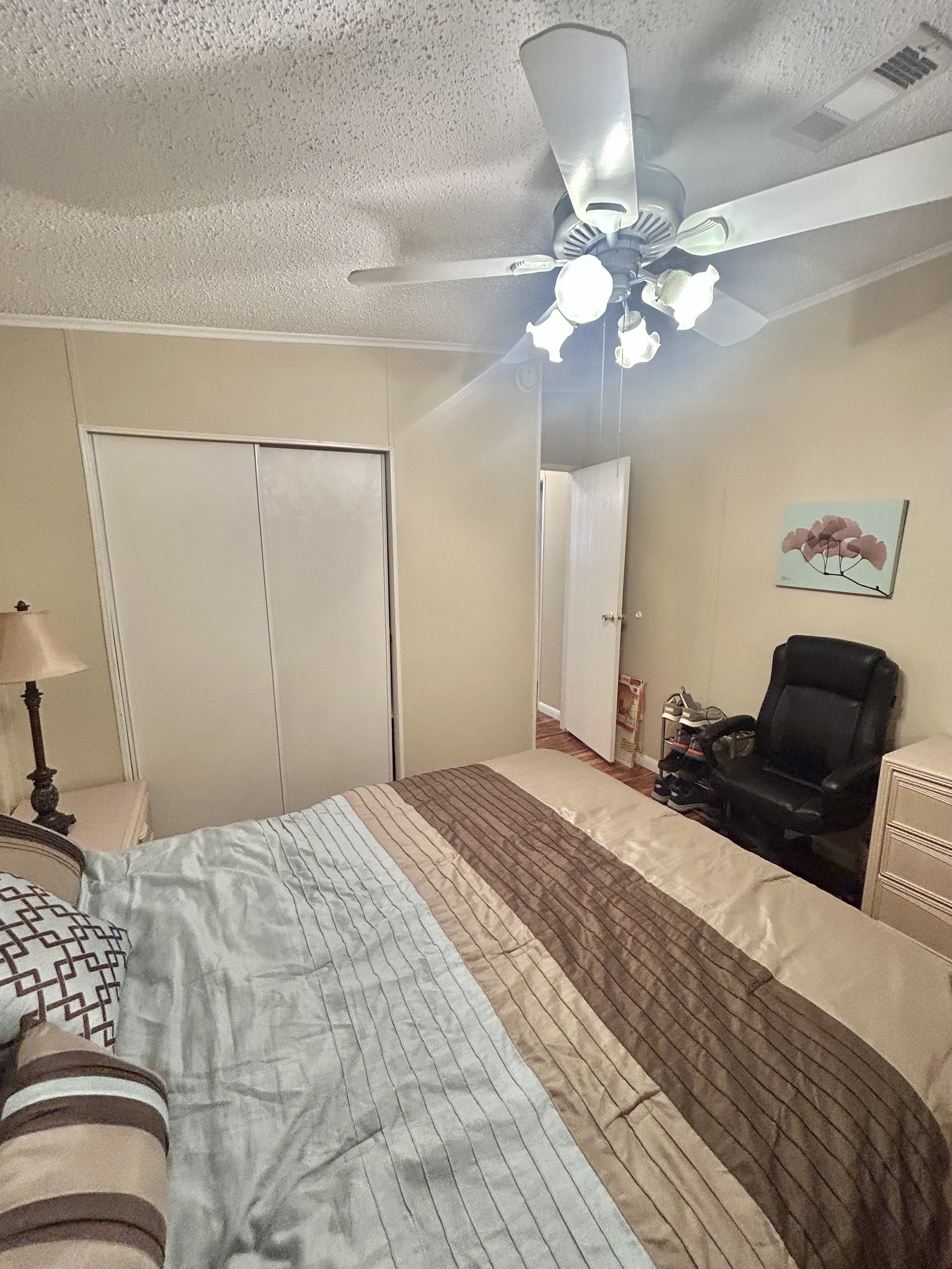 8606 27th Ave E, Palmetto, Florida 34221, 2 Bedrooms Bedrooms, ,2 BathroomsBathrooms,55-Plus Mobile Home,For Sale,27th Ave E,4352