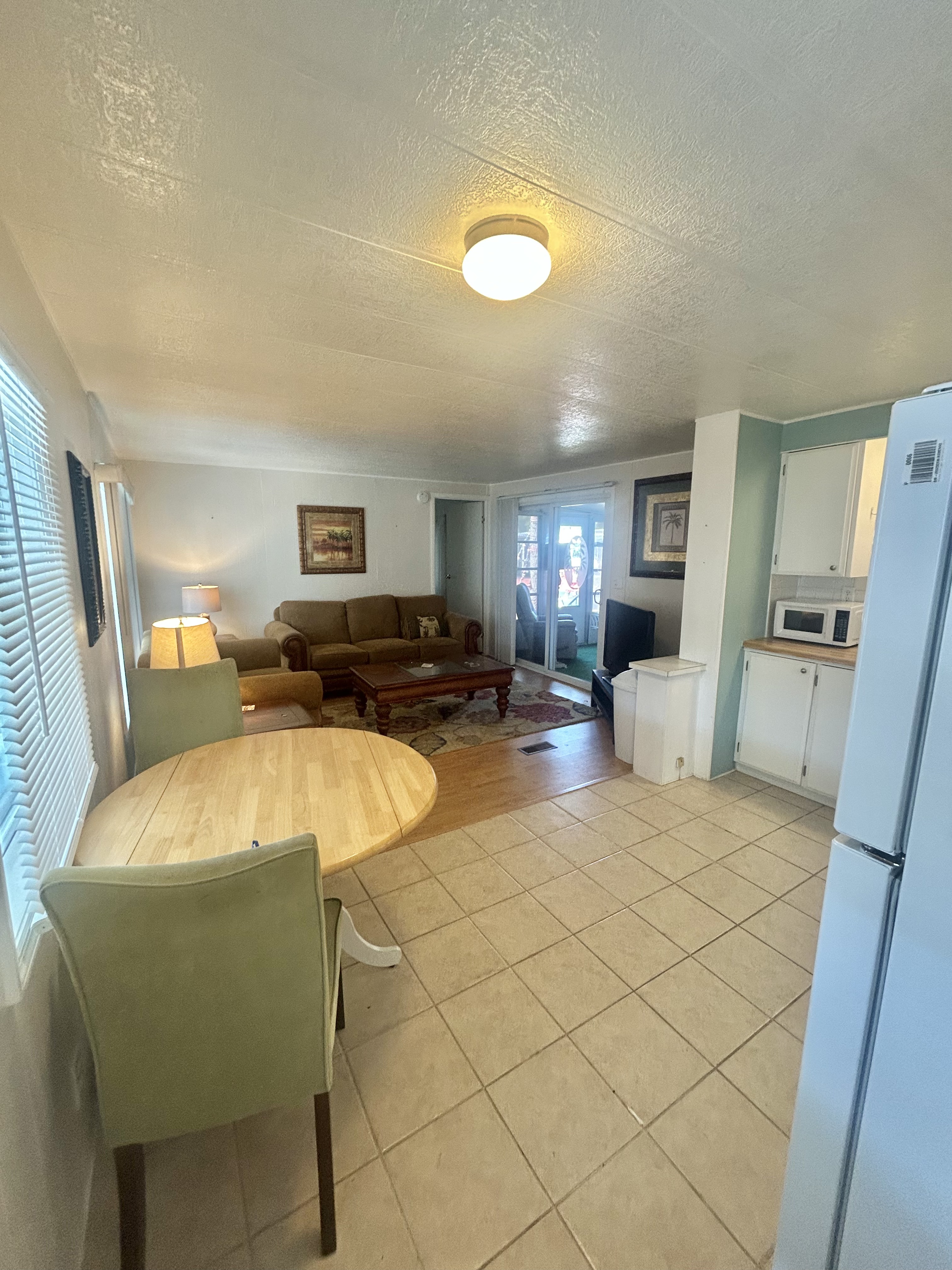 267 Coconut St, Bradenton, Florida 34207, 2 Bedrooms Bedrooms, ,2 BathroomsBathrooms,55-Plus Mobile Home,For Sale,Coconut St,4354