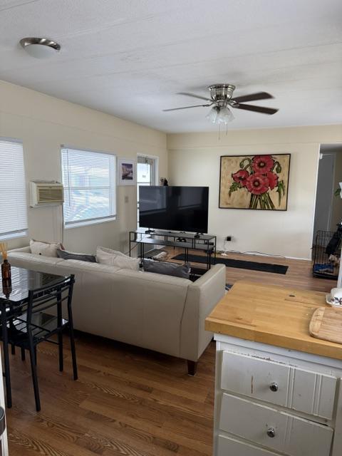 3113 State Rd 580, Lot 56, Safety Harbor, Florida 34695, ,55-Plus Mobile Home,For Sale,State Rd 580, Lot 56,4355