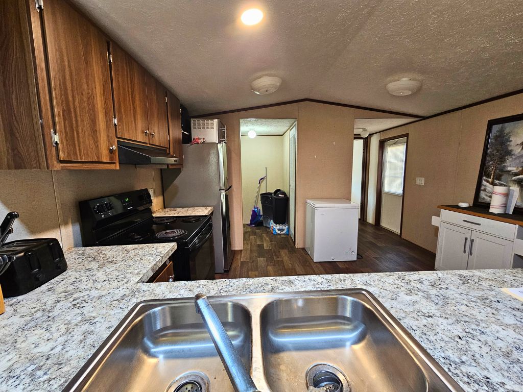 937 Sabal Palm Dr, Lot 1002, Zolfo Springs, Florida 33890, 2 Bedrooms Bedrooms, ,2 BathroomsBathrooms,All - Age Mobile Home,For Sale,Sabal Palm Dr, Lot 1002,4358