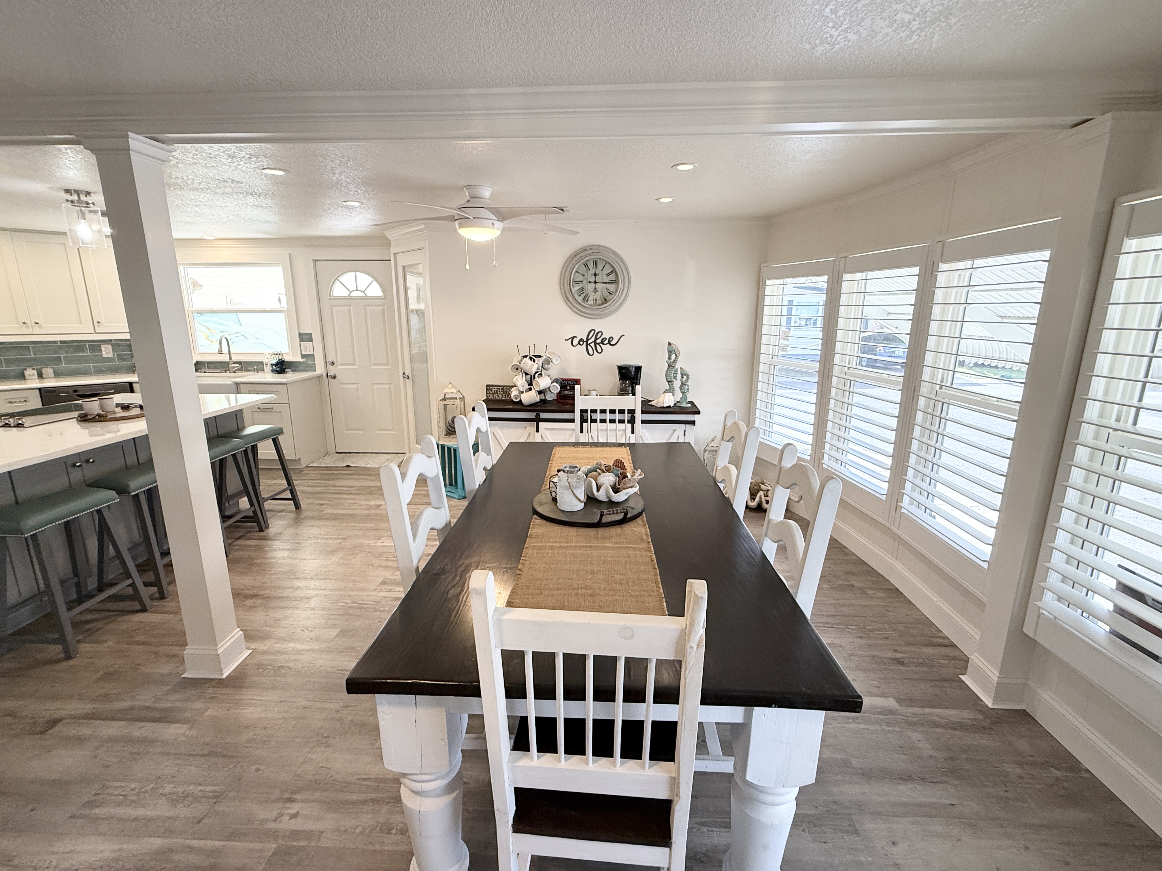 610 Whippoorwill Ln, Largo, Florida 33770, 2 Bedrooms Bedrooms, ,2 BathroomsBathrooms,55-Plus Mobile Home,For Sale,Whippoorwill Ln,4369