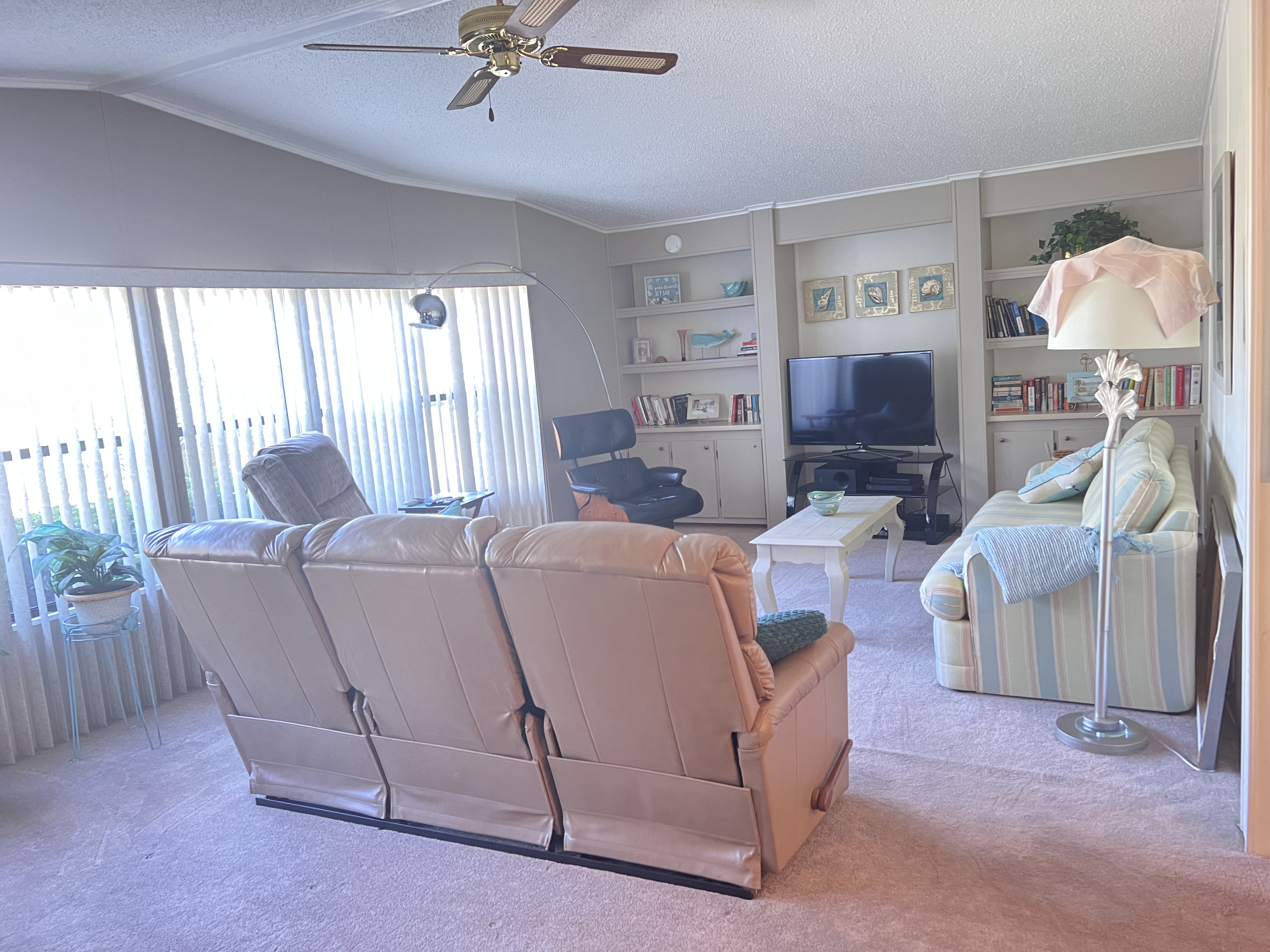 5515 Axminster Dr, Sarasota, Florida 34241, 2 Bedrooms Bedrooms, ,2 BathroomsBathrooms,55-Plus Mobile Home,For Sale,Axminster Dr,4371
