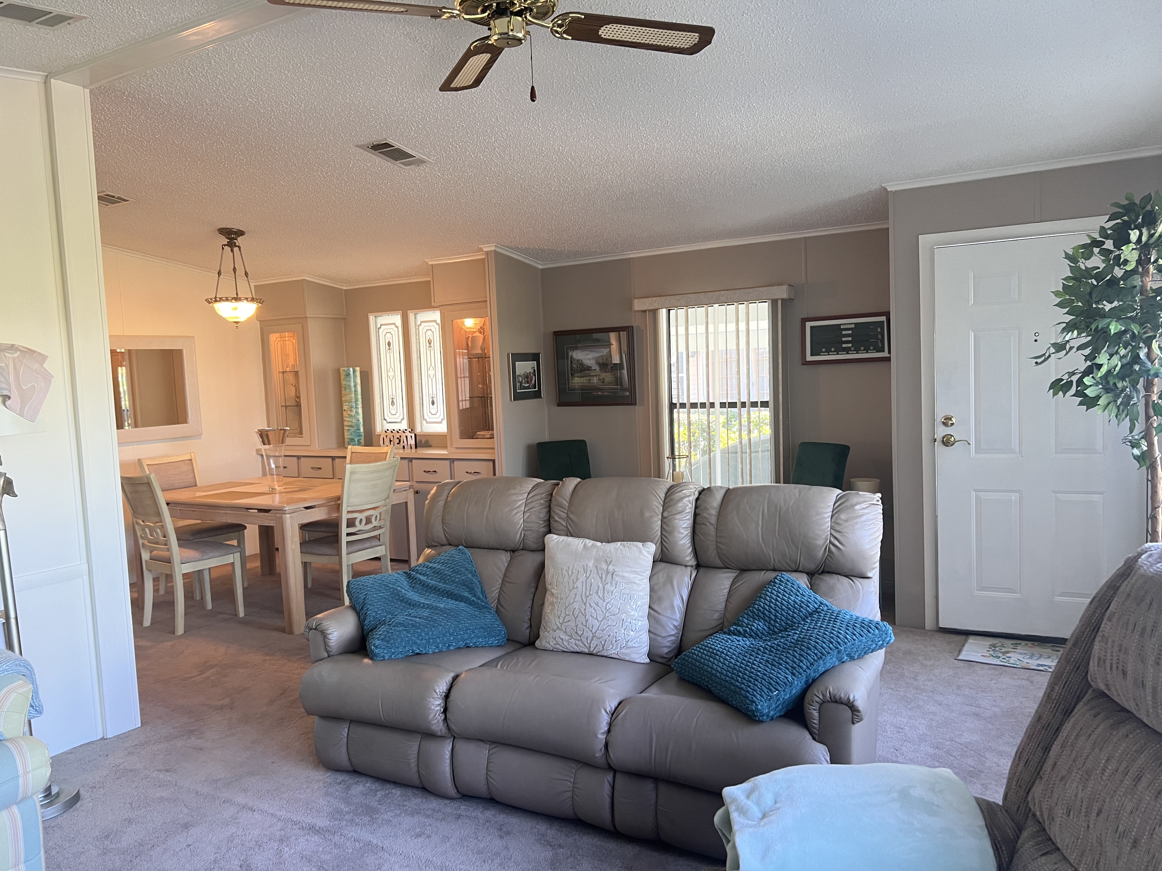5515 Axminster Dr, Sarasota, Florida 34241, 2 Bedrooms Bedrooms, ,2 BathroomsBathrooms,55-Plus Mobile Home,For Sale,Axminster Dr,4371