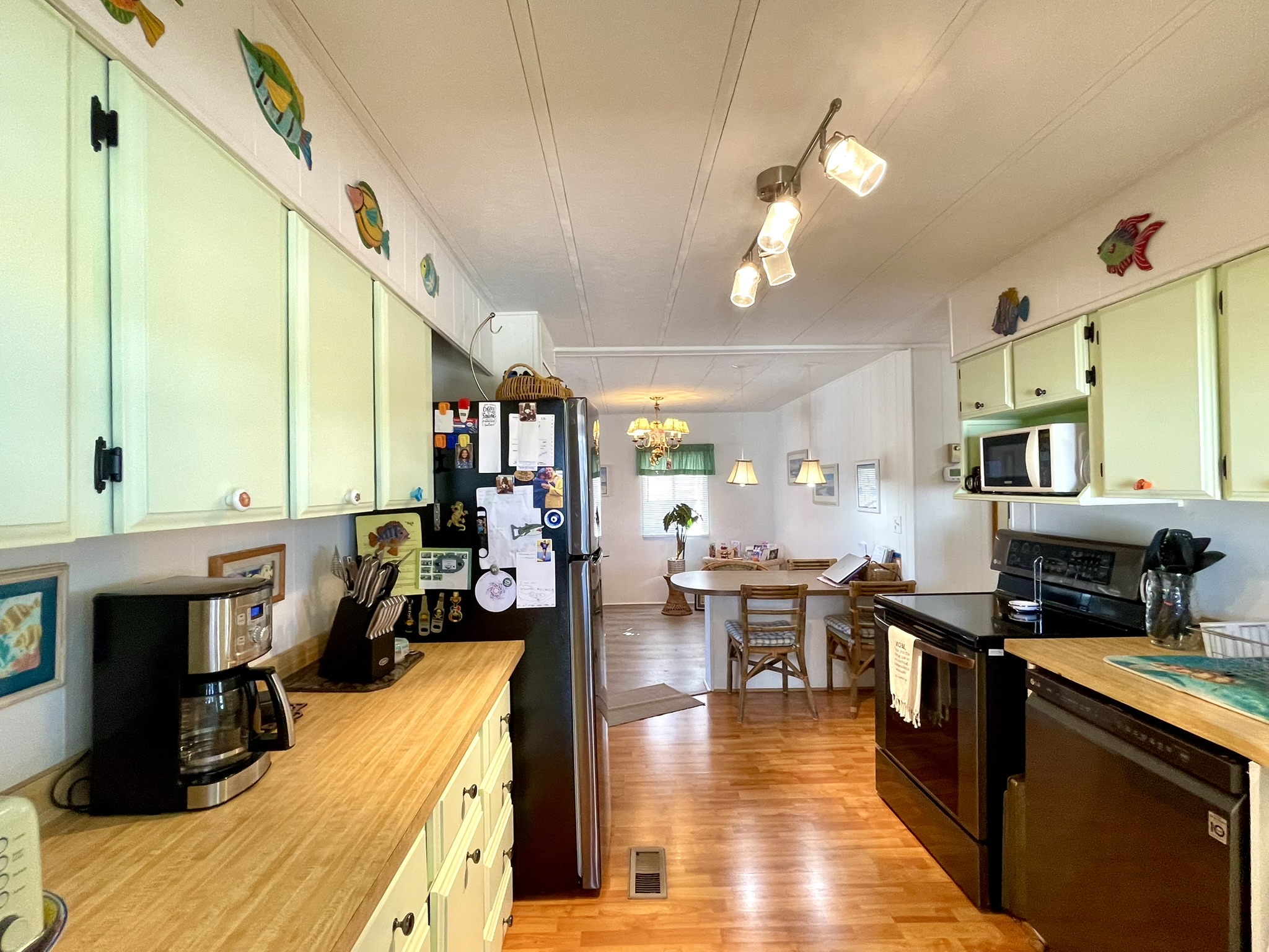 365 Tahitian Drive, Ellenton, Florida 34222, 2 Bedrooms Bedrooms, ,2 BathroomsBathrooms,55-Plus Mobile Home,For Sale,Tahitian Drive,4373